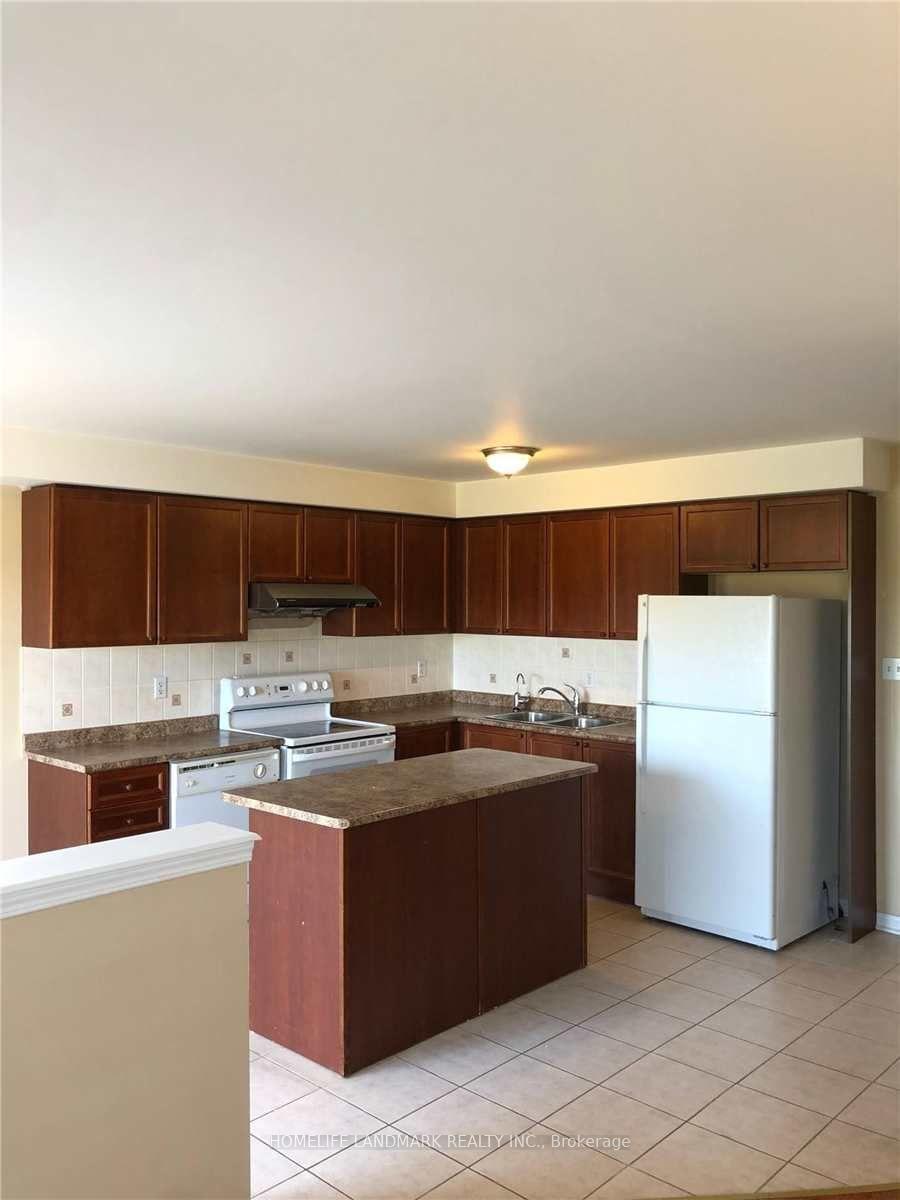 Photo 12 of 139 Raponi Circle, Scarborough, Rouge — HOMEH