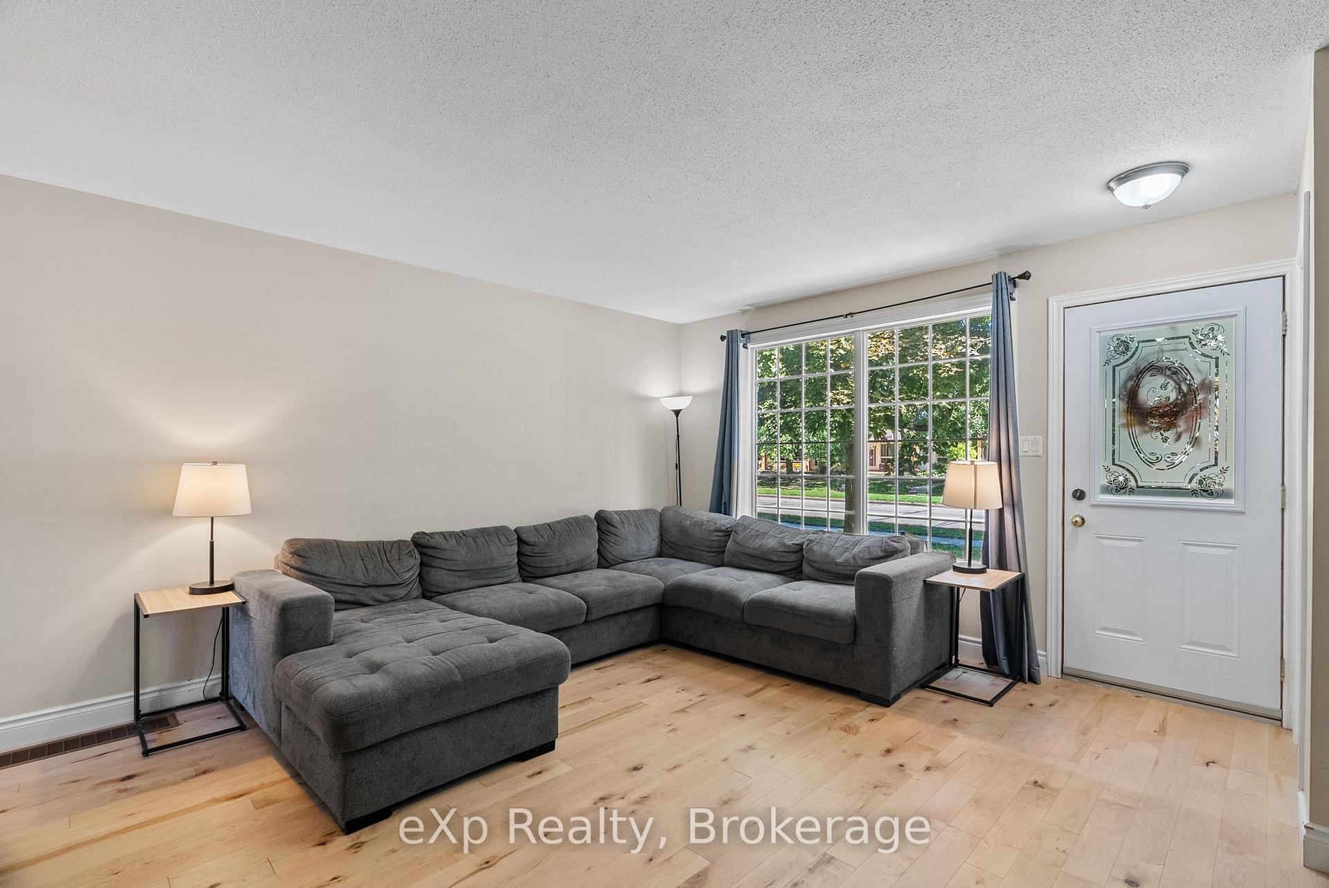 Photo 6 of 286 Dufferin Street, Stratford — HOMEH