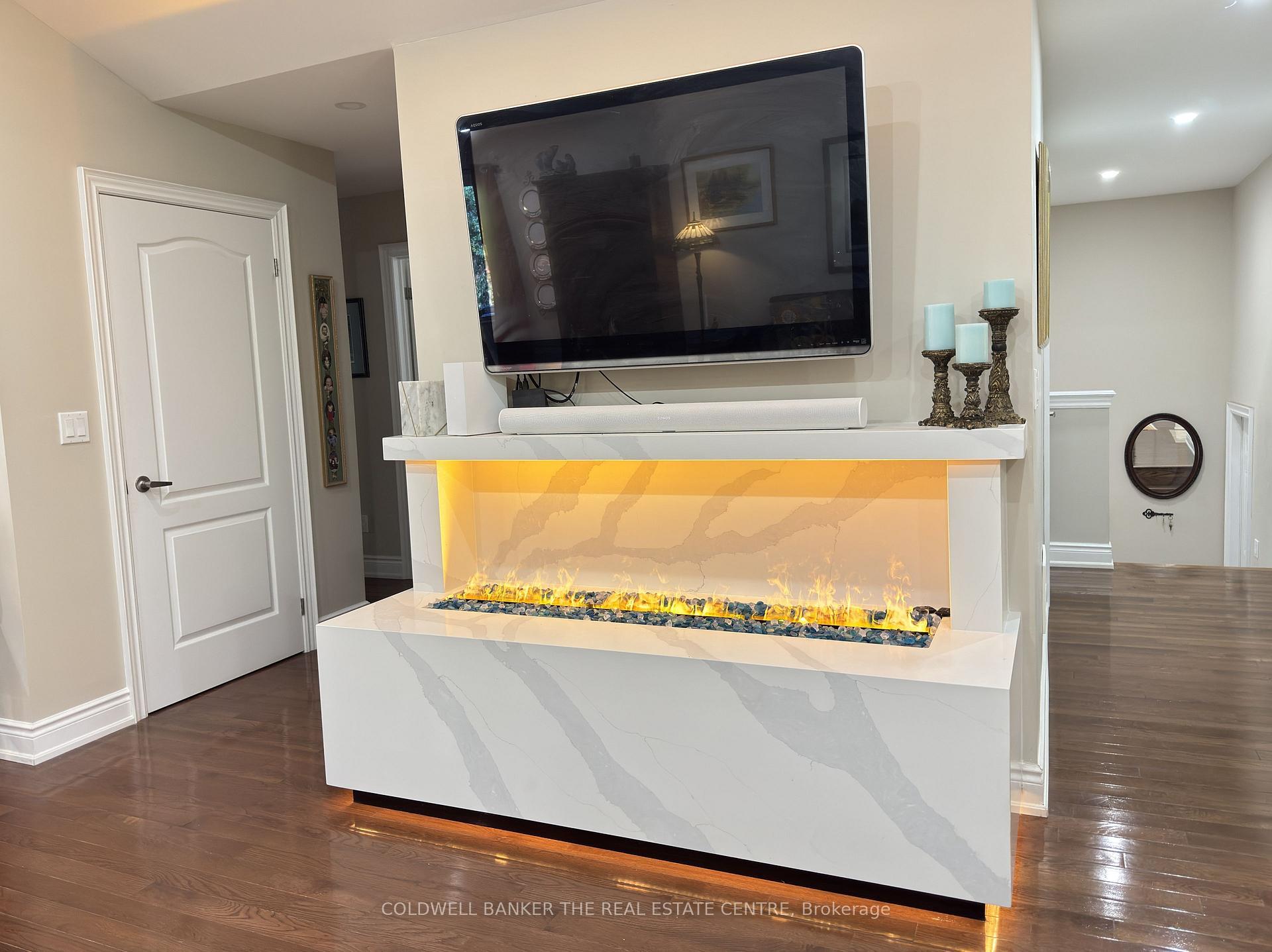 Photo 12 of 44 Iris Drive, Wasaga Beach — HOMEH