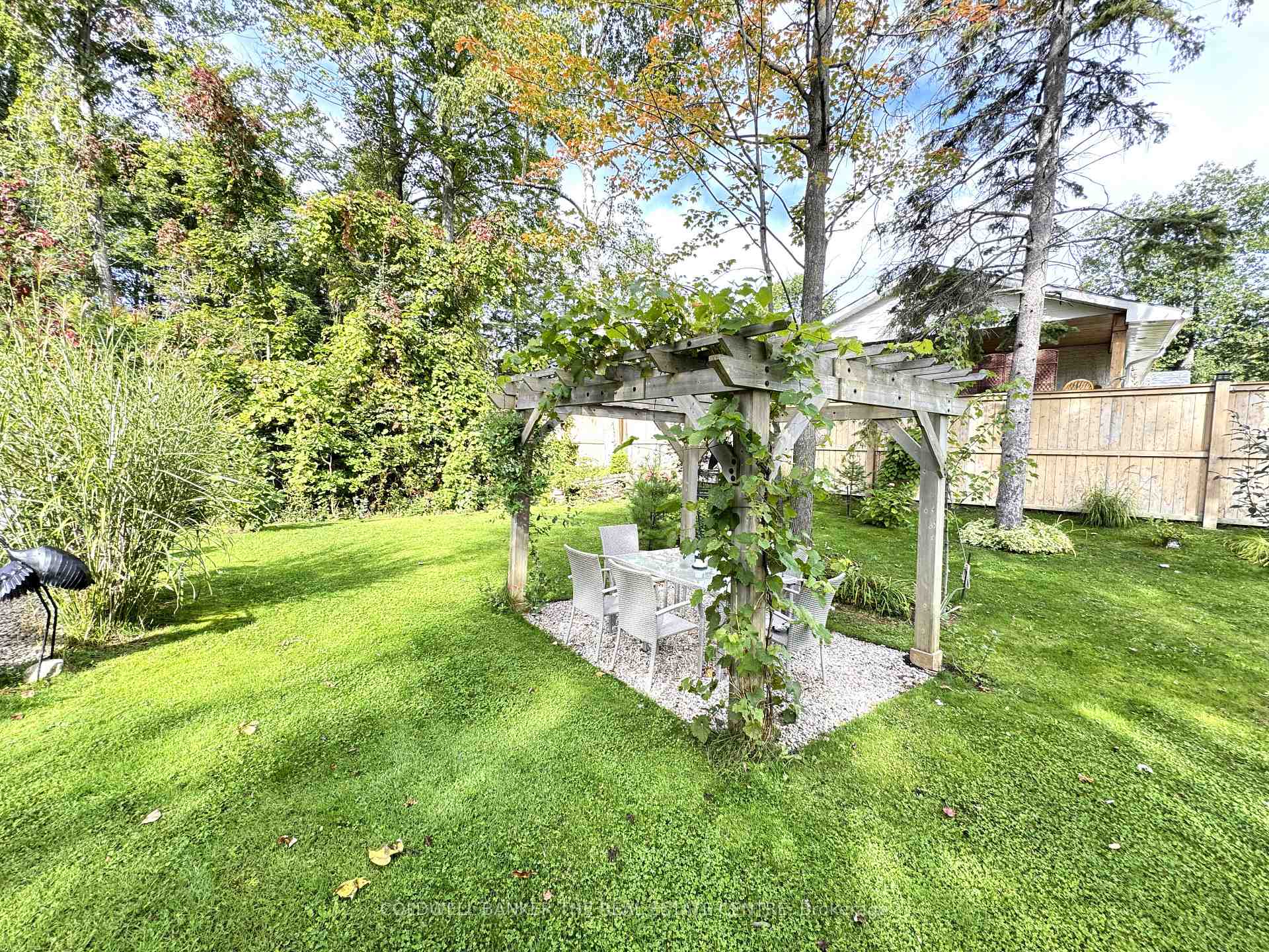 Photo 39 of 44 Iris Drive, Wasaga Beach — HOMEH