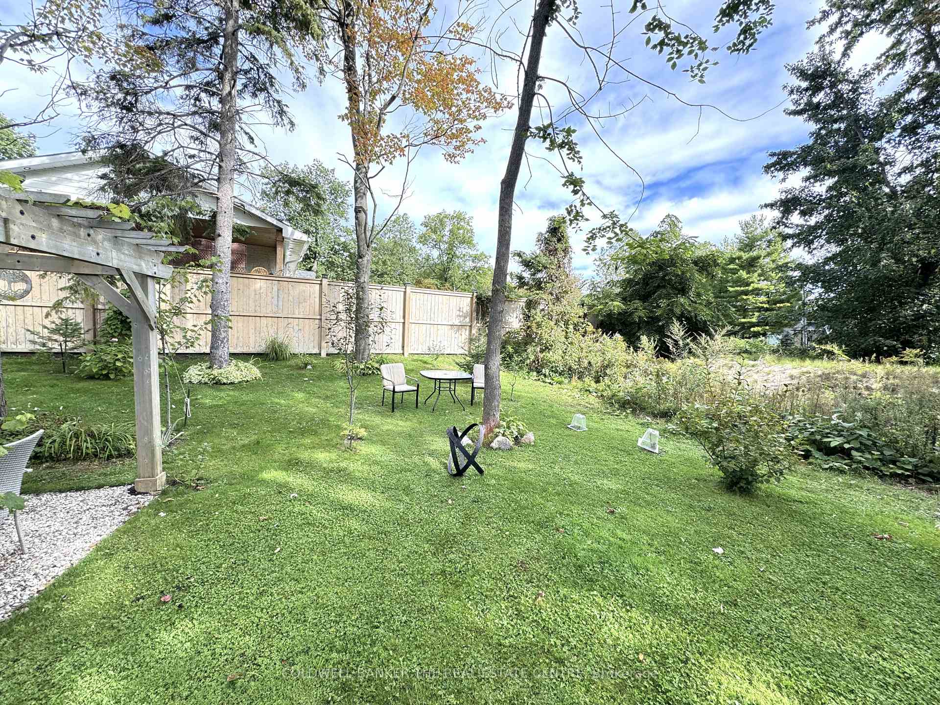 Photo 41 of 44 Iris Drive, Wasaga Beach — HOMEH