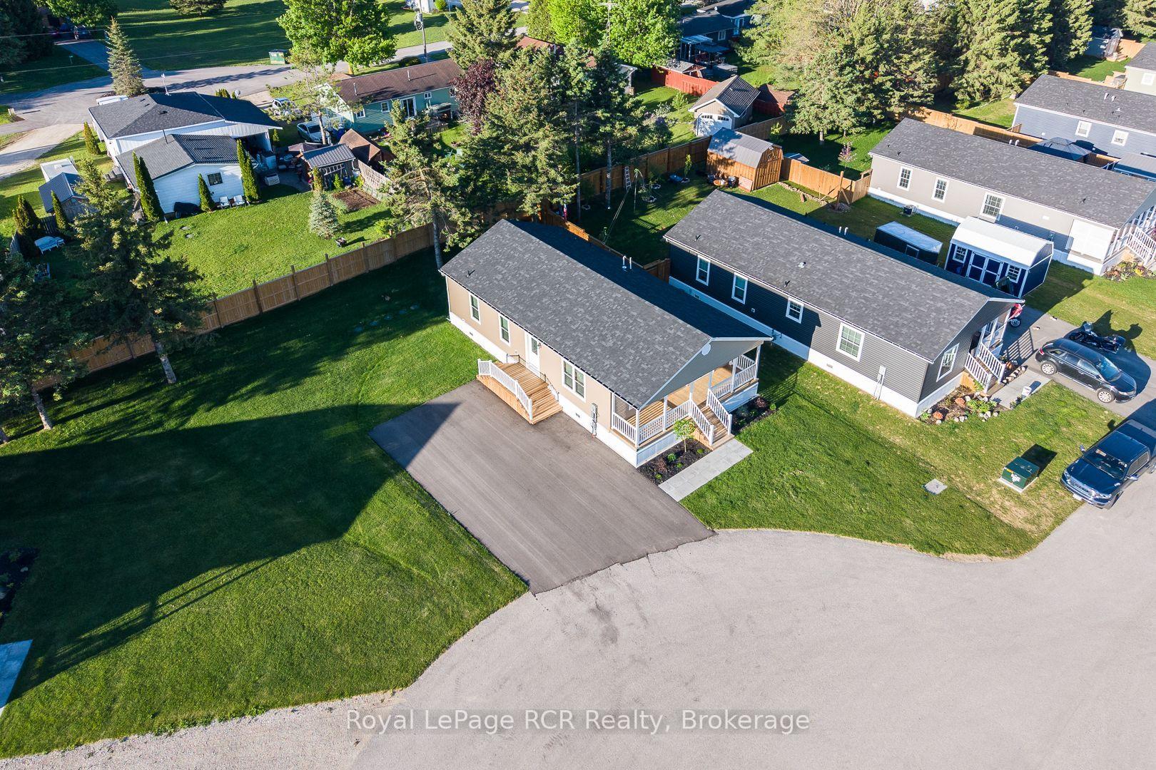 Photo 5 of 210 Spruce Drive, West Grey — HOMEH