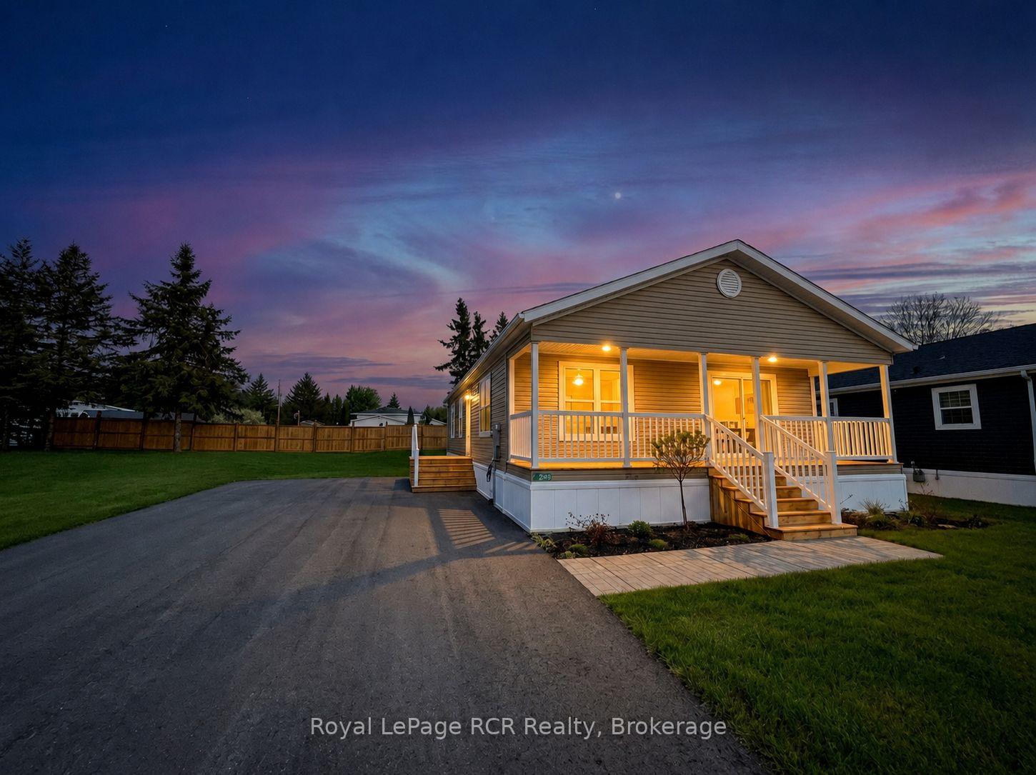 Photo 9 of 210 Spruce Drive, West Grey — HOMEH