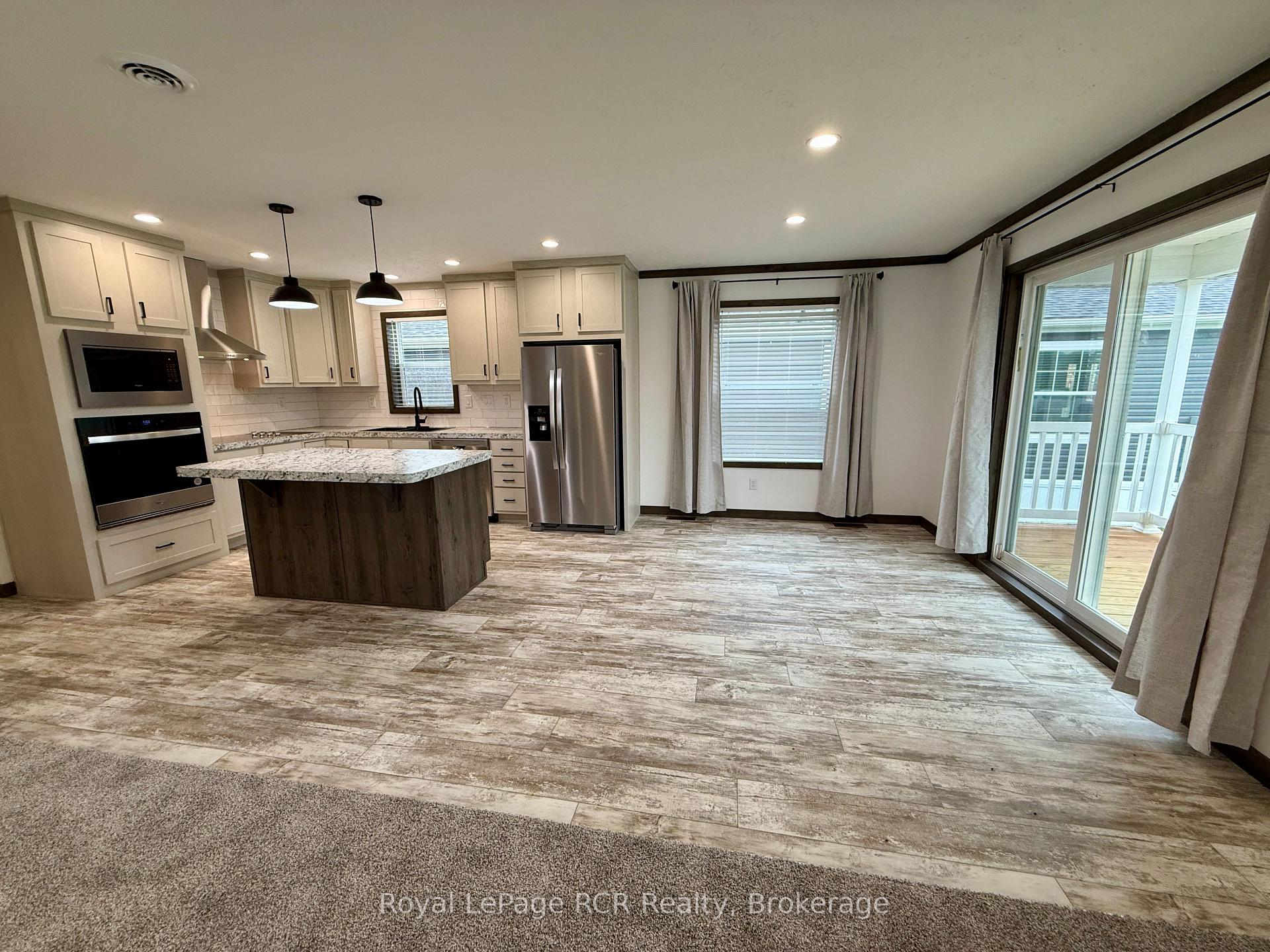 Photo 18 of 210 Spruce Drive, West Grey — HOMEH