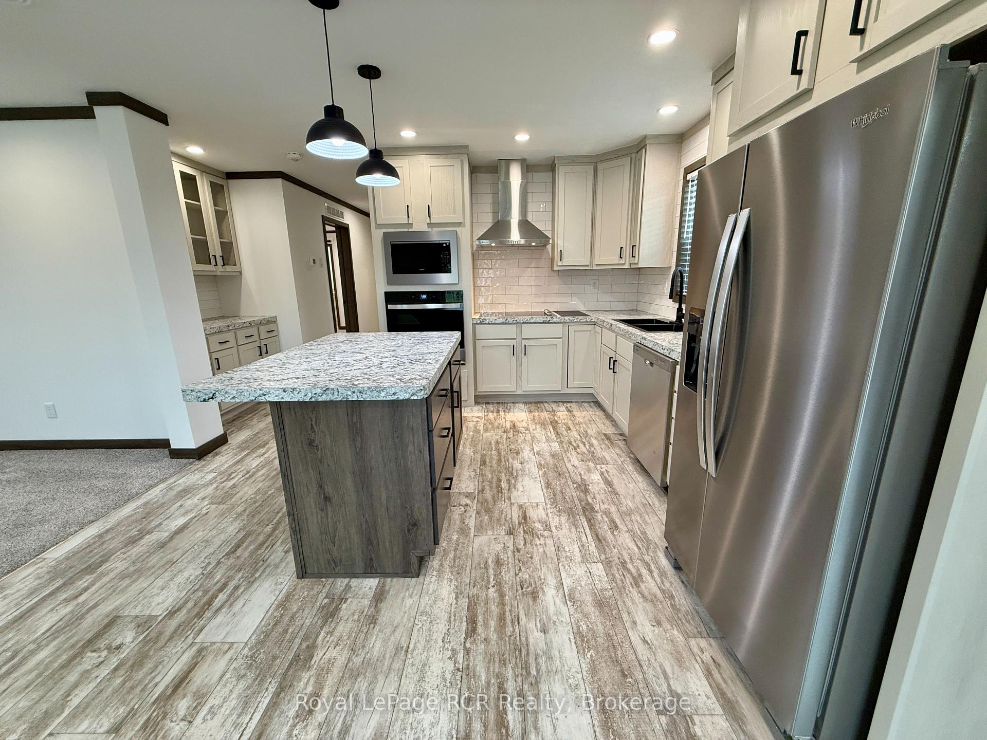 Photo 19 of 210 Spruce Drive, West Grey — HOMEH