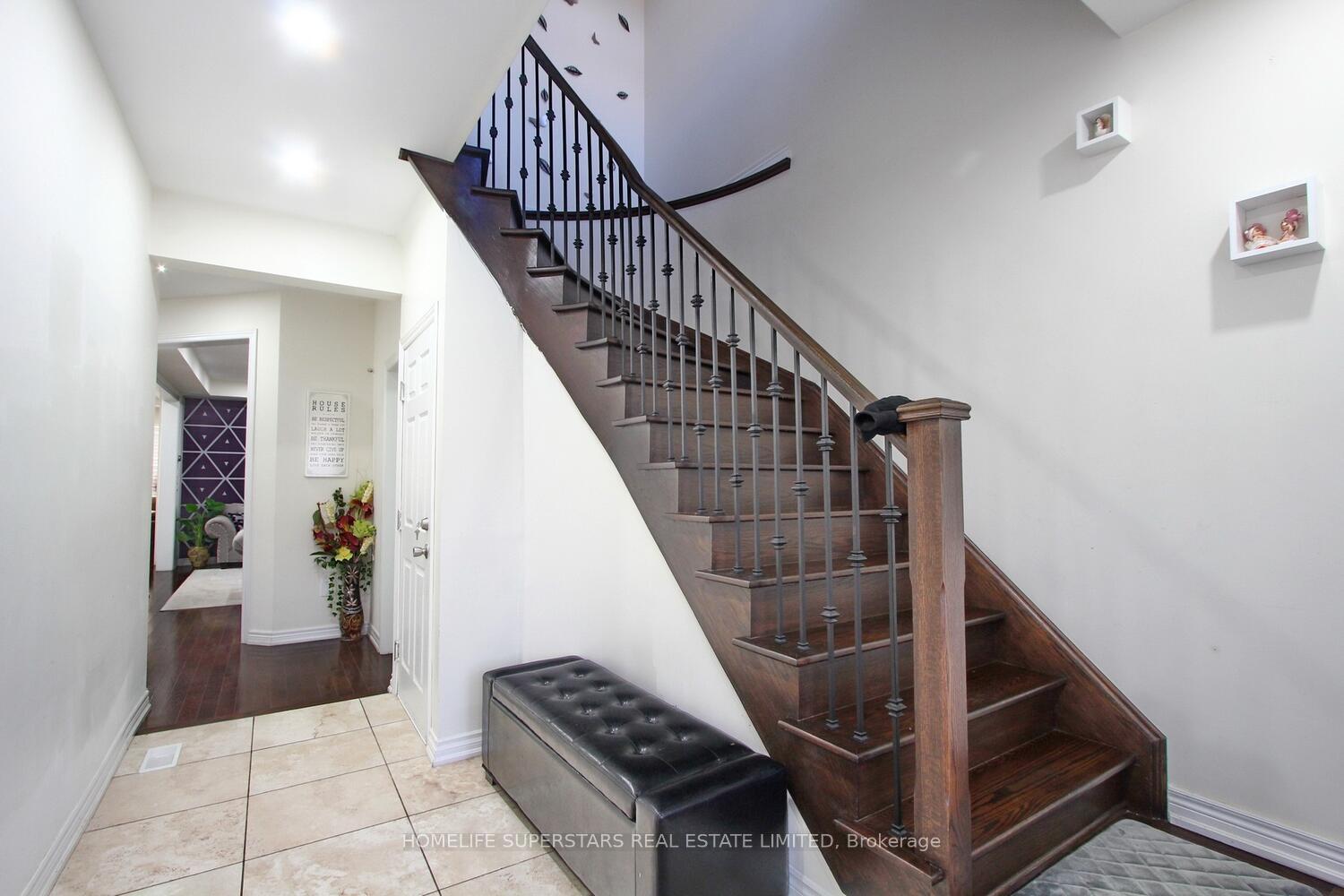 Photo 3 of 32 Speedwell Street, Brampton, Credit Valley — HOMEH
