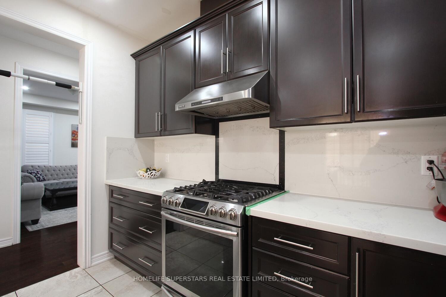 Photo 13 of 32 Speedwell Street, Brampton, Credit Valley — HOMEH