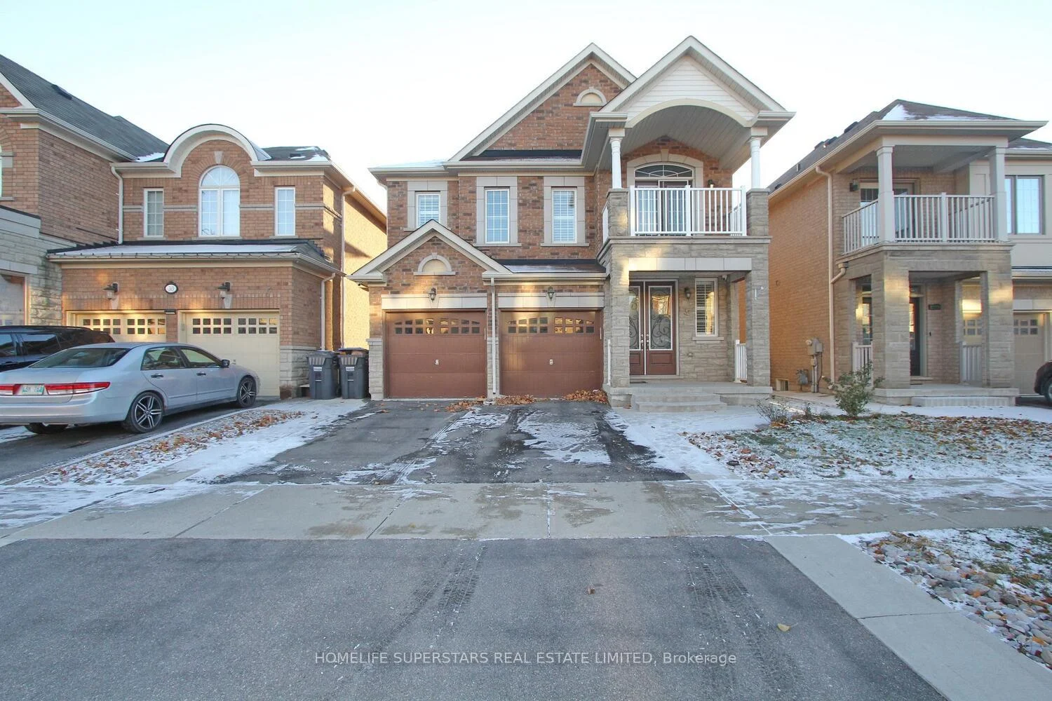 Photo 2 of 32 Speedwell Street, Brampton, Credit Valley — HOMEH