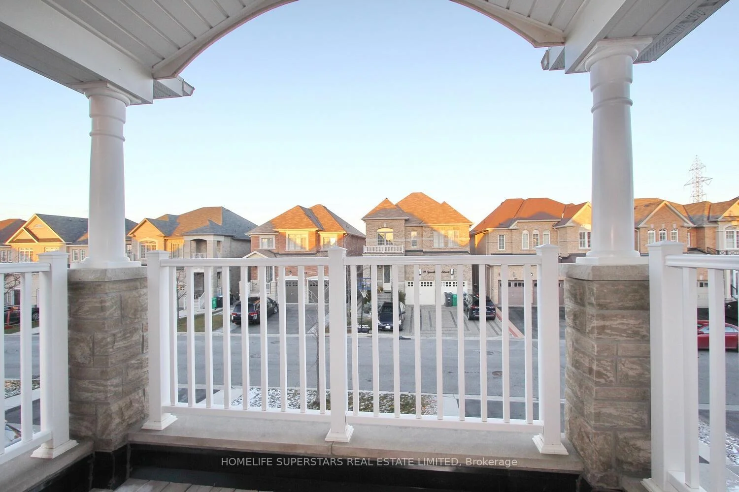 Photo 28 of 32 Speedwell Street, Brampton, Credit Valley — HOMEH