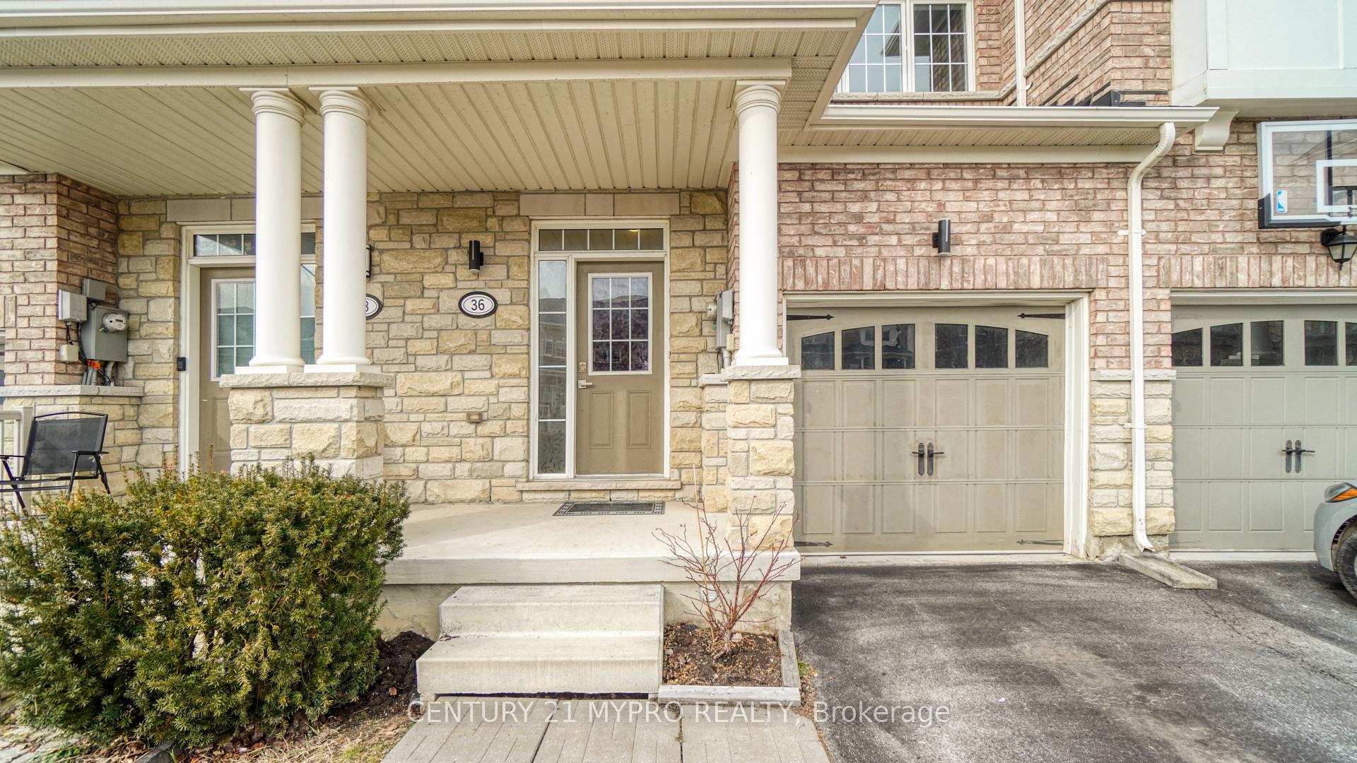 Photo 2 of 36 Coastline Drive, Brampton, Bram West — HOMEH