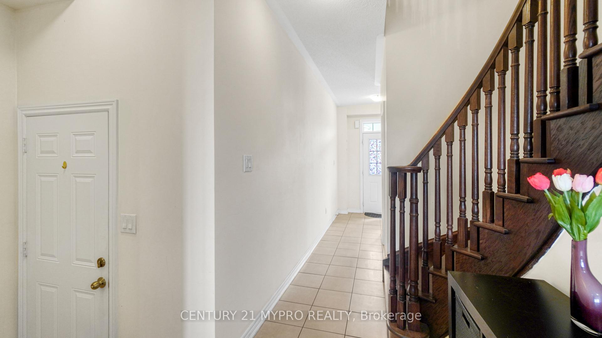 Photo 7 of 36 Coastline Drive, Brampton, Bram West — HOMEH