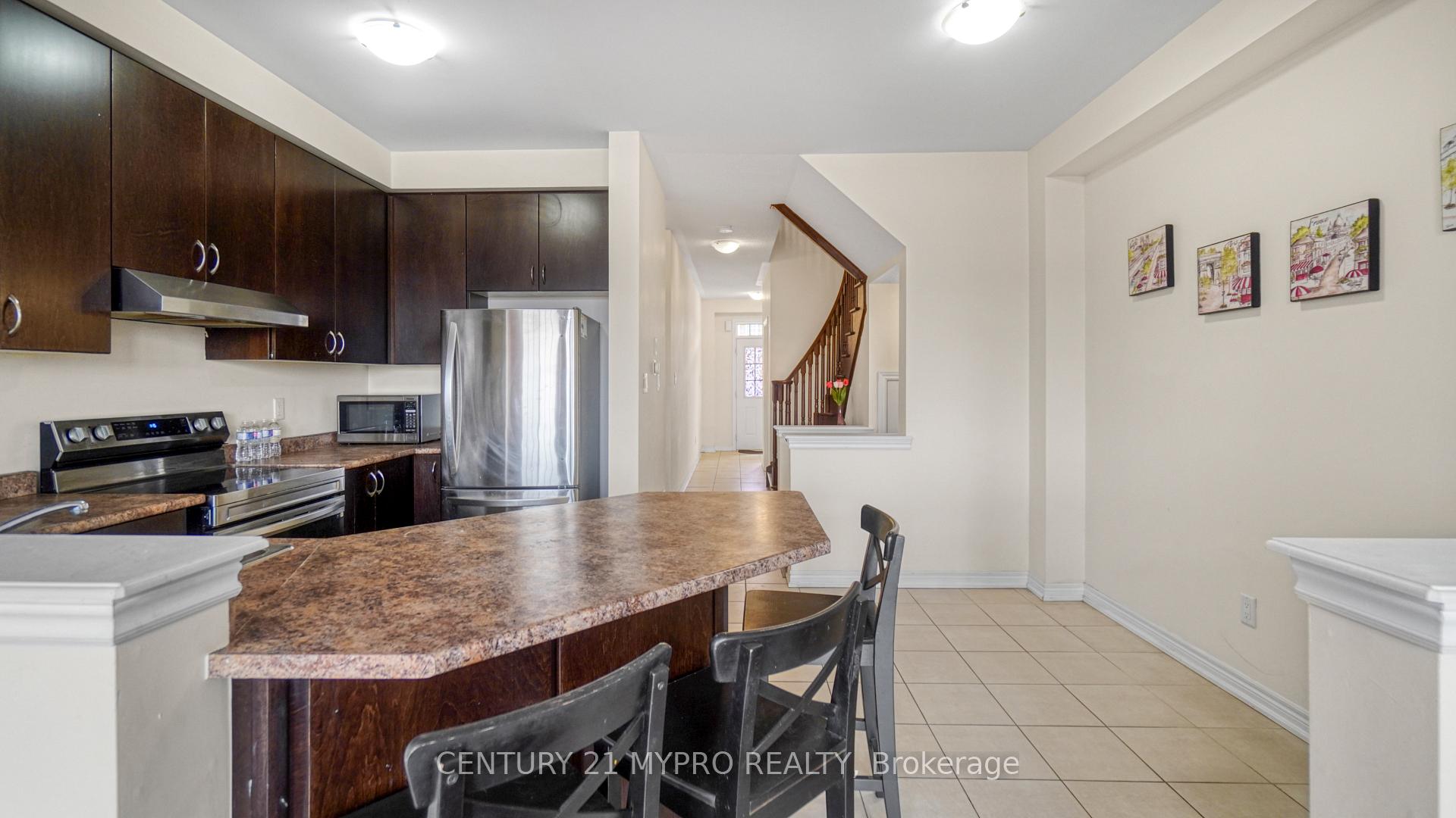 Photo 11 of 36 Coastline Drive, Brampton, Bram West — HOMEH