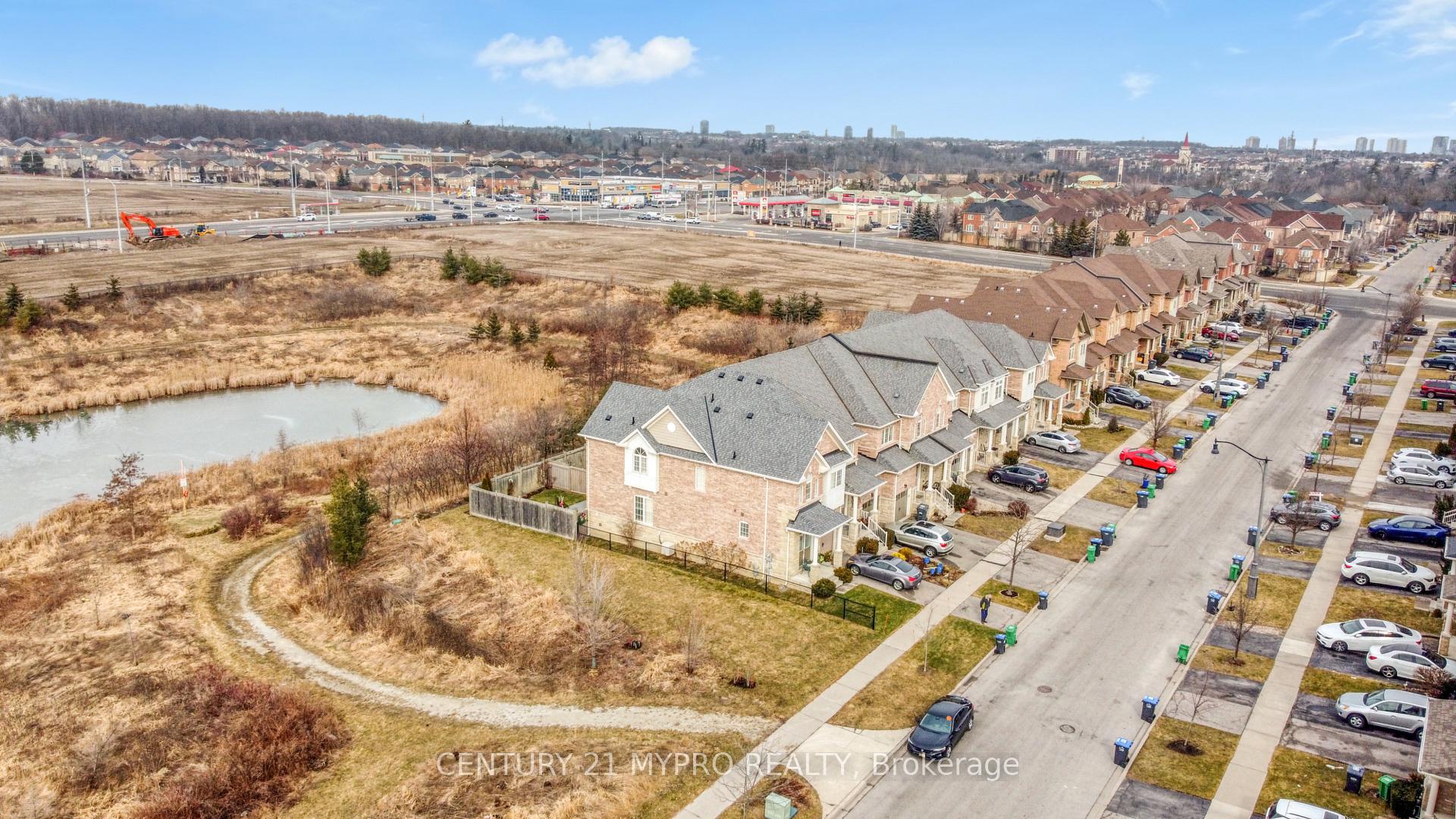 Photo 30 of 36 Coastline Drive, Brampton, Bram West — HOMEH
