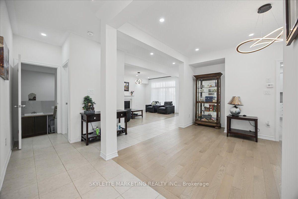 Photo 15 of 1 Cranley Road, East Gwillimbury, Sharon — HOMEH