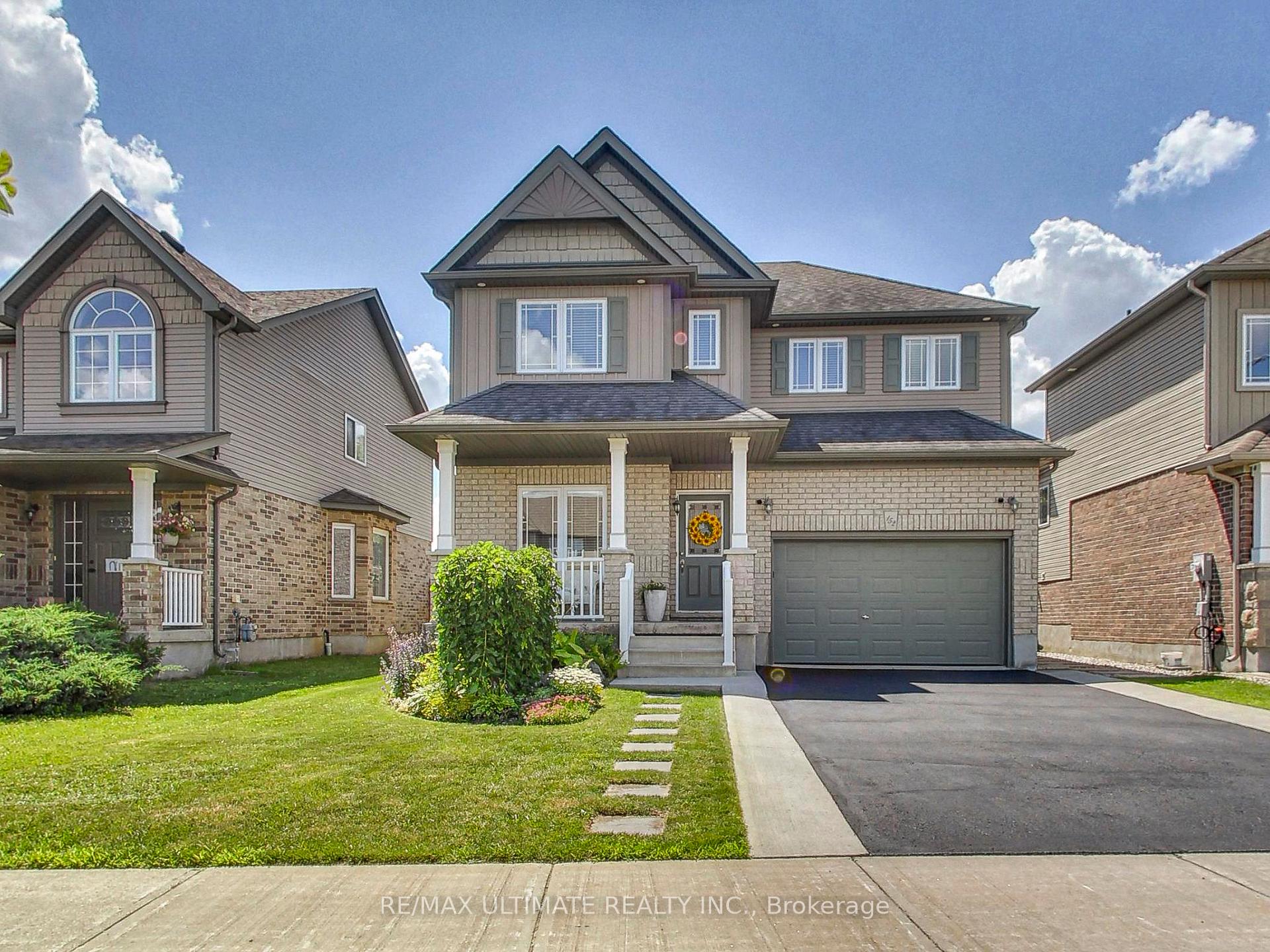 Photo 1 of 152 Gray Avenue, New Tecumseth, Alliston — HOMEH