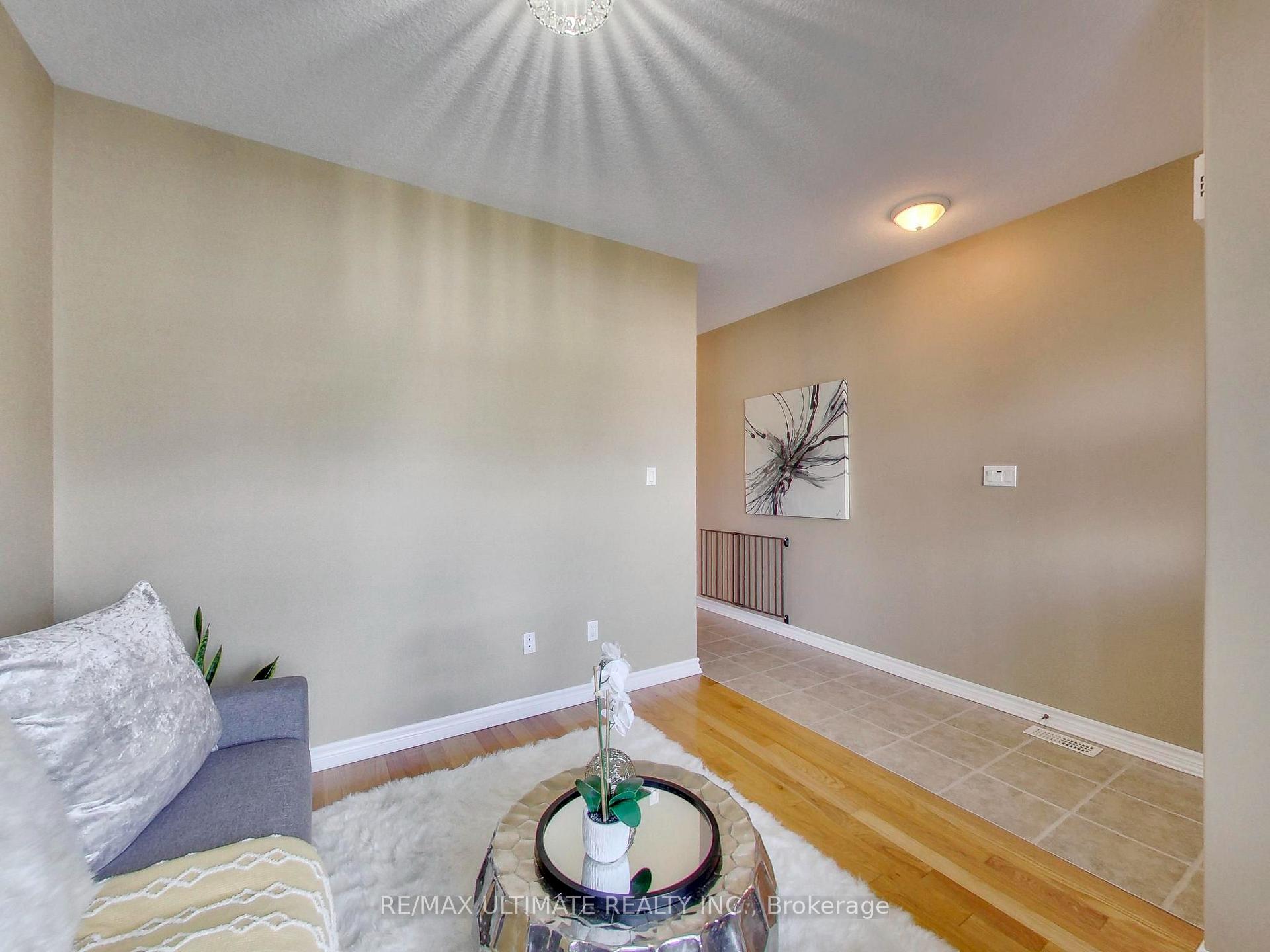 Photo 3 of 152 Gray Avenue, New Tecumseth, Alliston — HOMEH