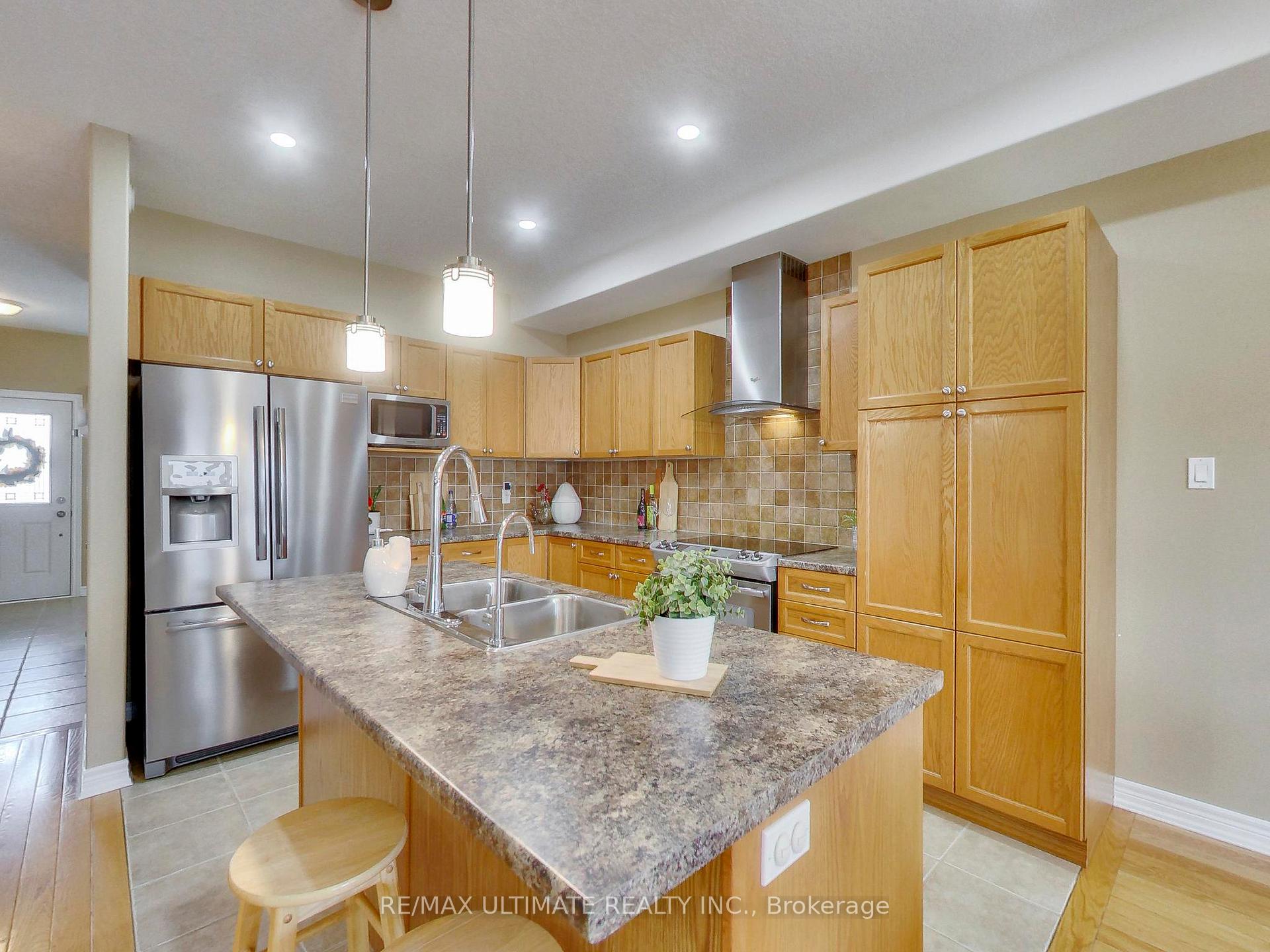 Photo 13 of 152 Gray Avenue, New Tecumseth, Alliston — HOMEH
