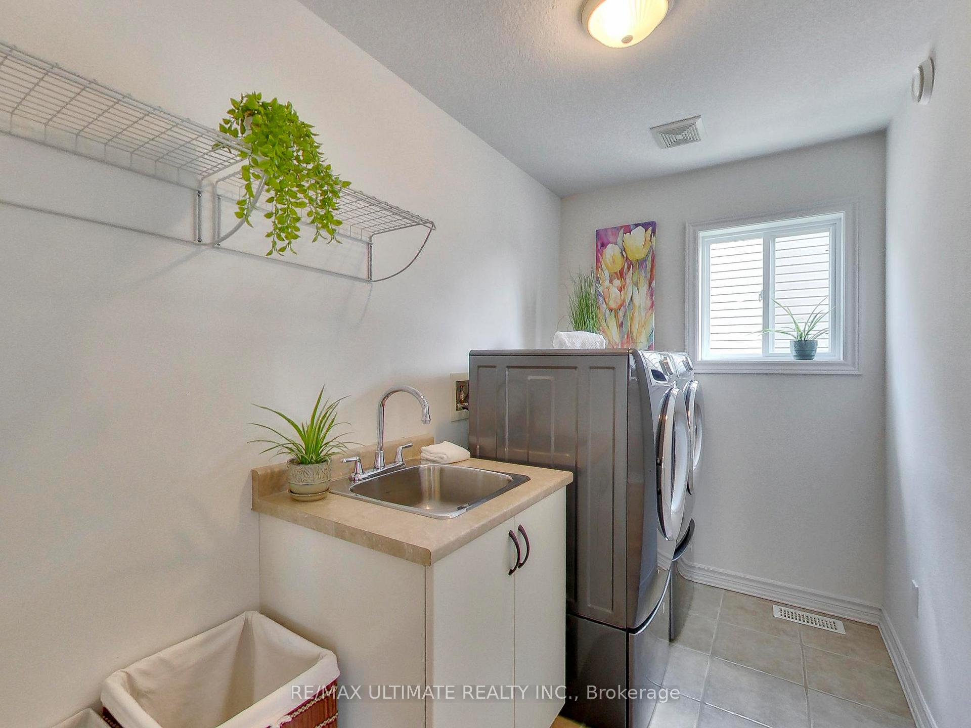 Photo 16 of 152 Gray Avenue, New Tecumseth, Alliston — HOMEH
