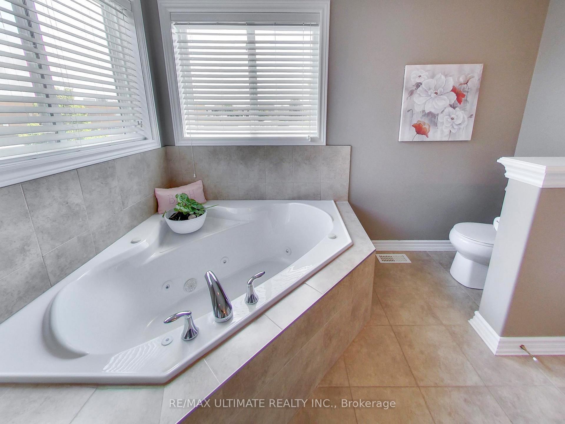 Photo 21 of 152 Gray Avenue, New Tecumseth, Alliston — HOMEH