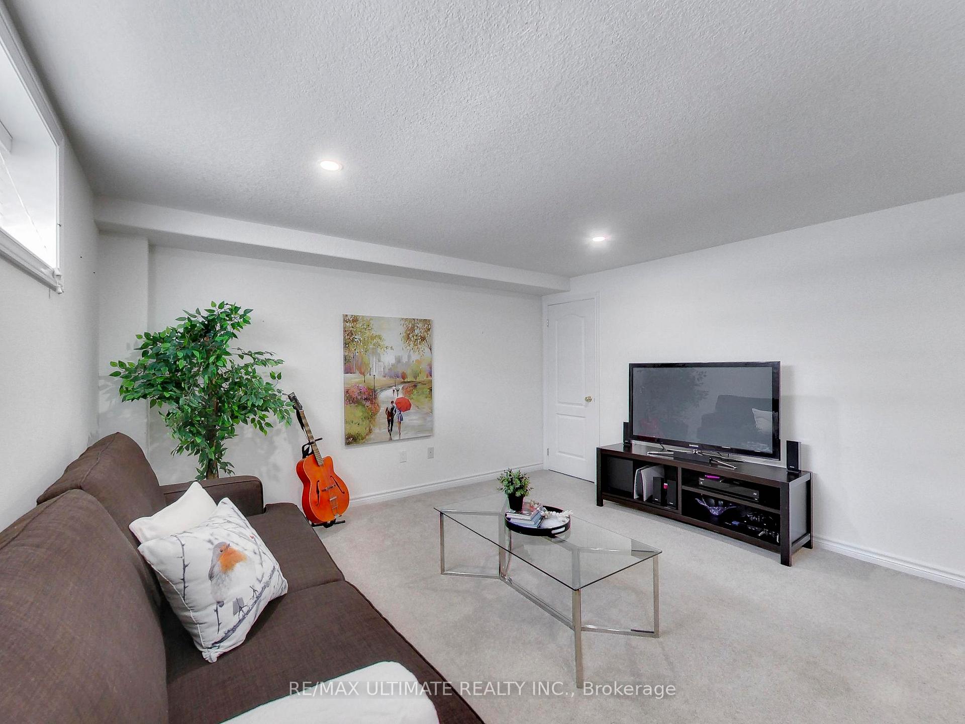 Photo 33 of 152 Gray Avenue, New Tecumseth, Alliston — HOMEH