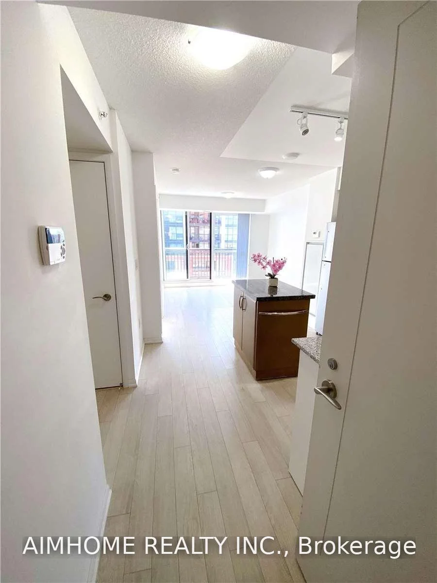 Photo 8 of Unit 1010, 3091 Dufferin Street, North York, Yorkdale-Glen Park — HOMEH