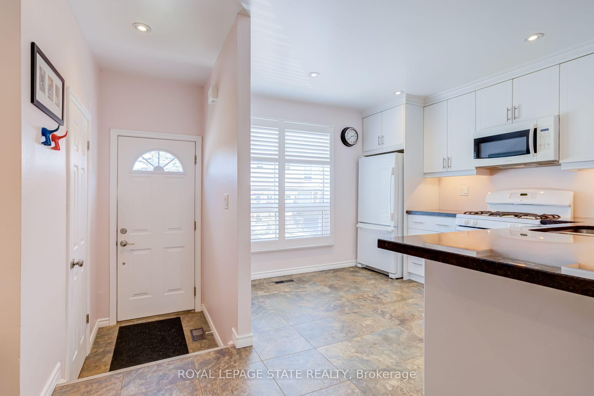 Photo 5 of Unit 34, 1301 Upper Gage Avenue, Hamilton, Quinndale — HOMEH