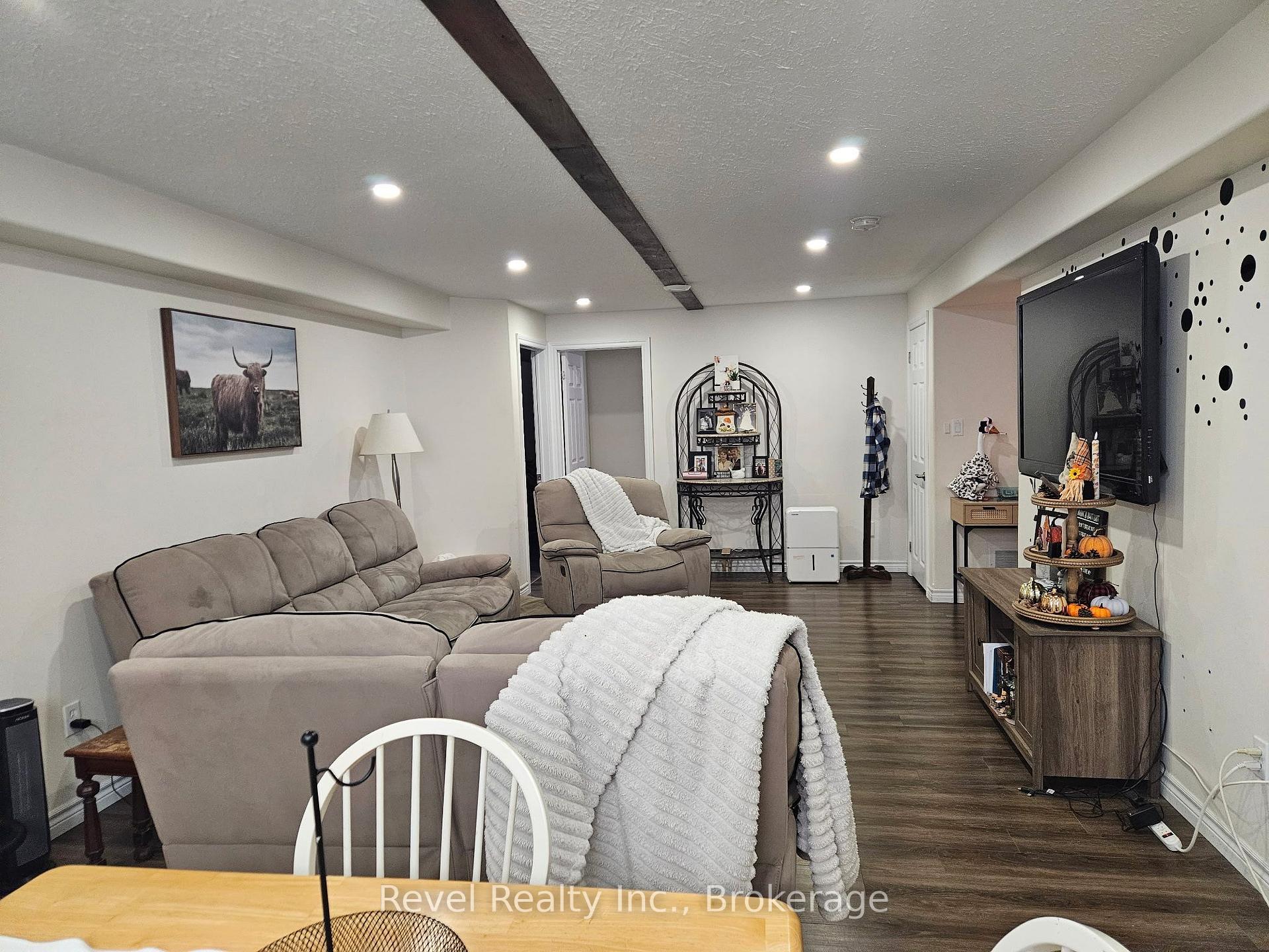 Photo 6 of Unit Lower, 59 Mcgibbon Boulevard, Kawartha Lakes, Lindsay — HOMEH