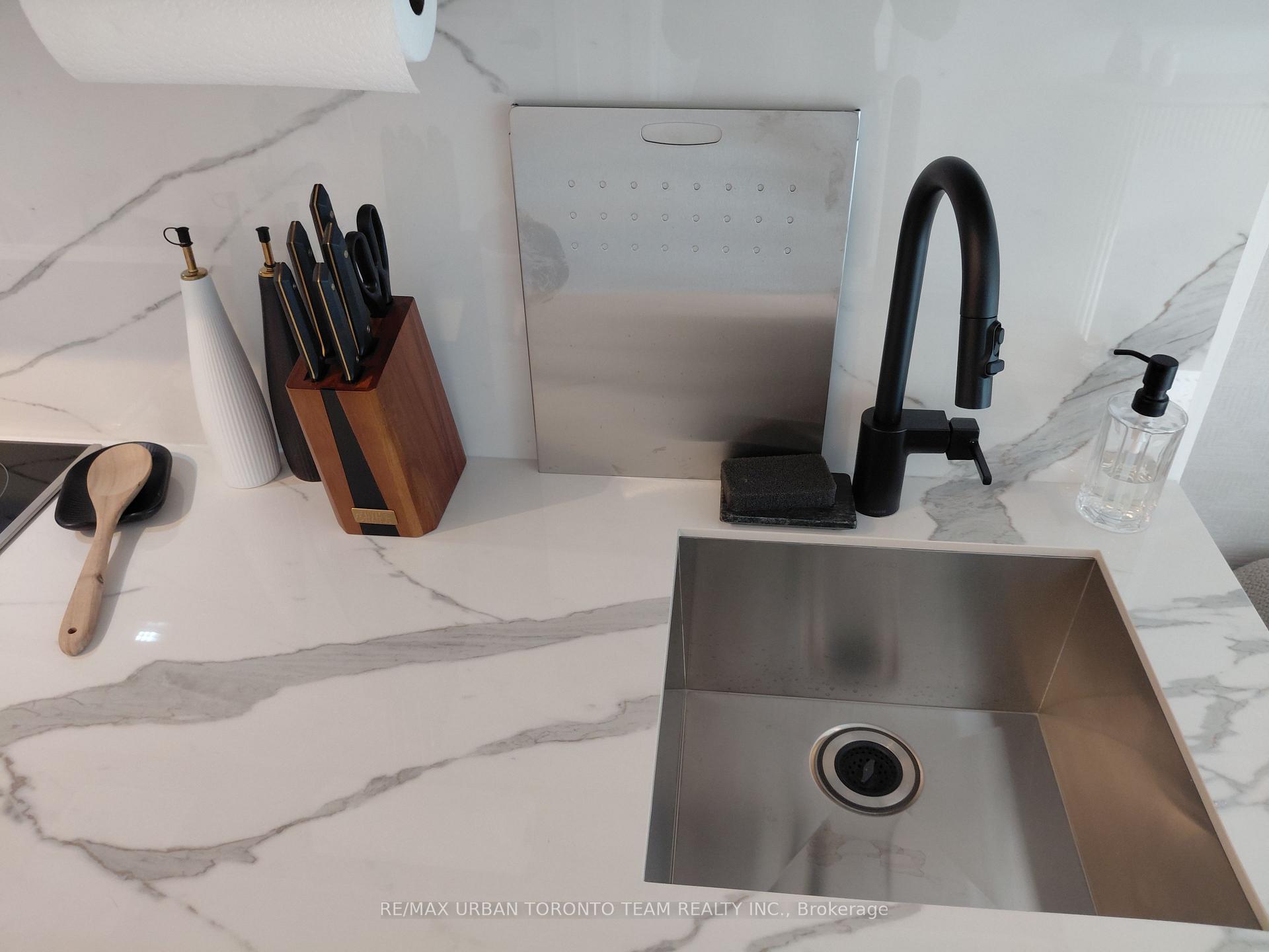 Photo 26 of Unit 3005, 127 Broadway Avenue, Toronto, Mount Pleasant West — HOMEH