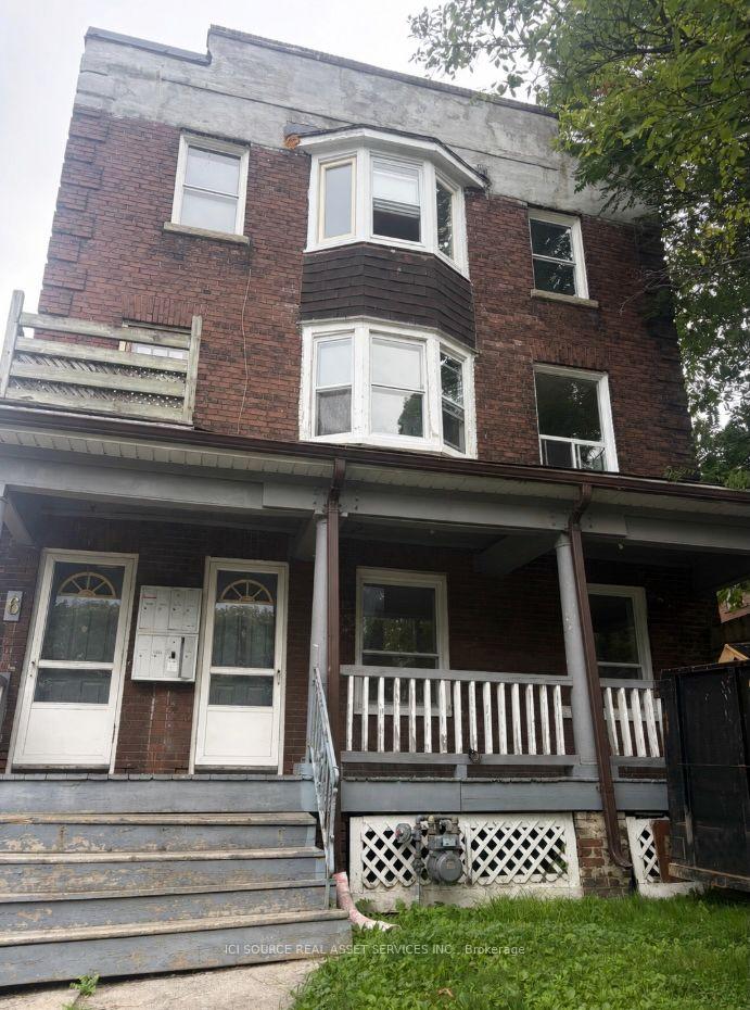 Front of 6 Redwood Avenue