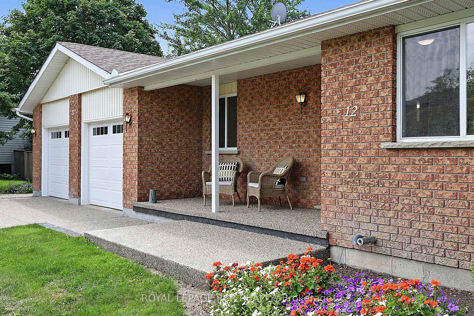 Photo 4 of 12 Peter Street, Amaranth, Rural Amaranth — HOMEH
