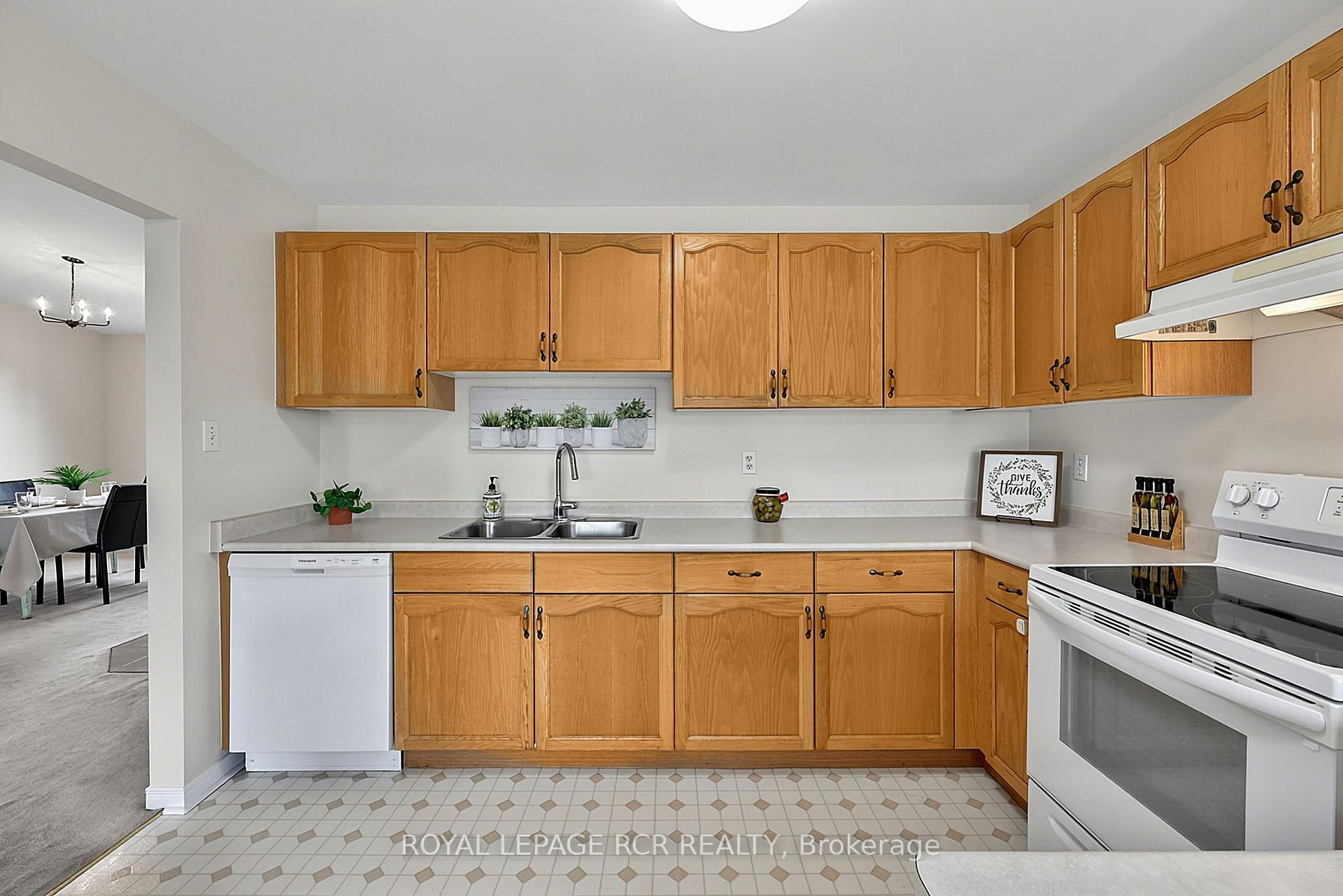 Photo 8 of 12 Peter Street, Amaranth, Rural Amaranth — HOMEH