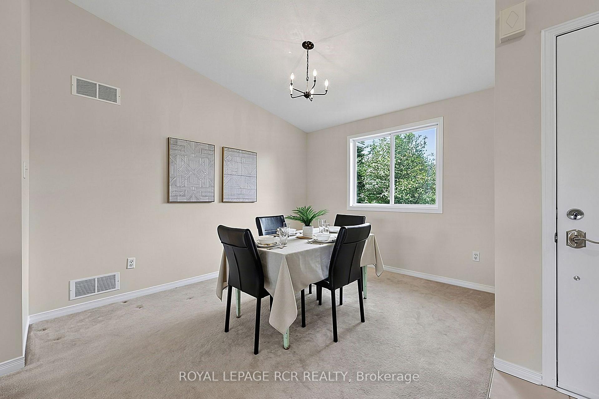 Photo 16 of 12 Peter Street, Amaranth, Rural Amaranth — HOMEH