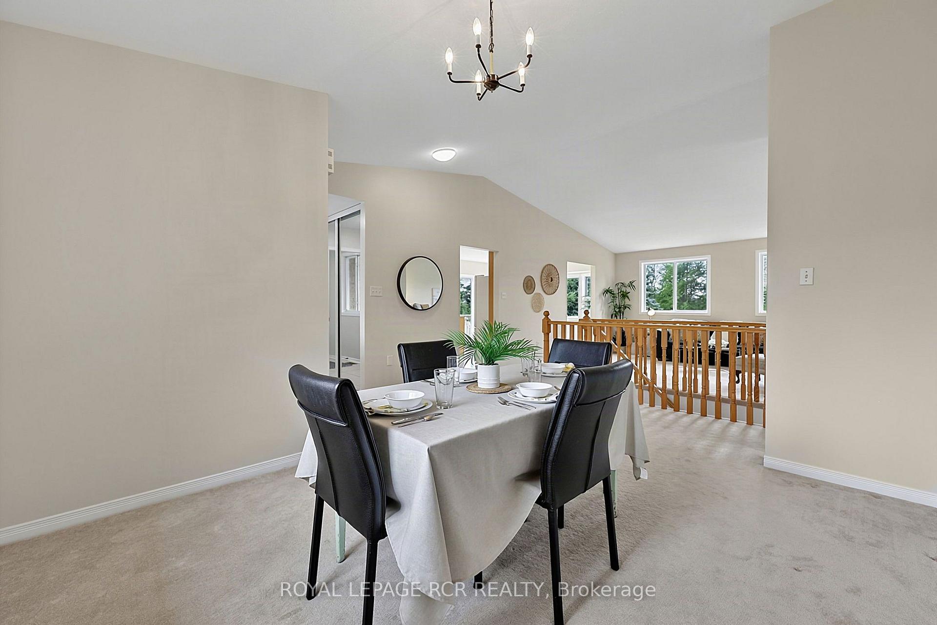Photo 17 of 12 Peter Street, Amaranth, Rural Amaranth — HOMEH