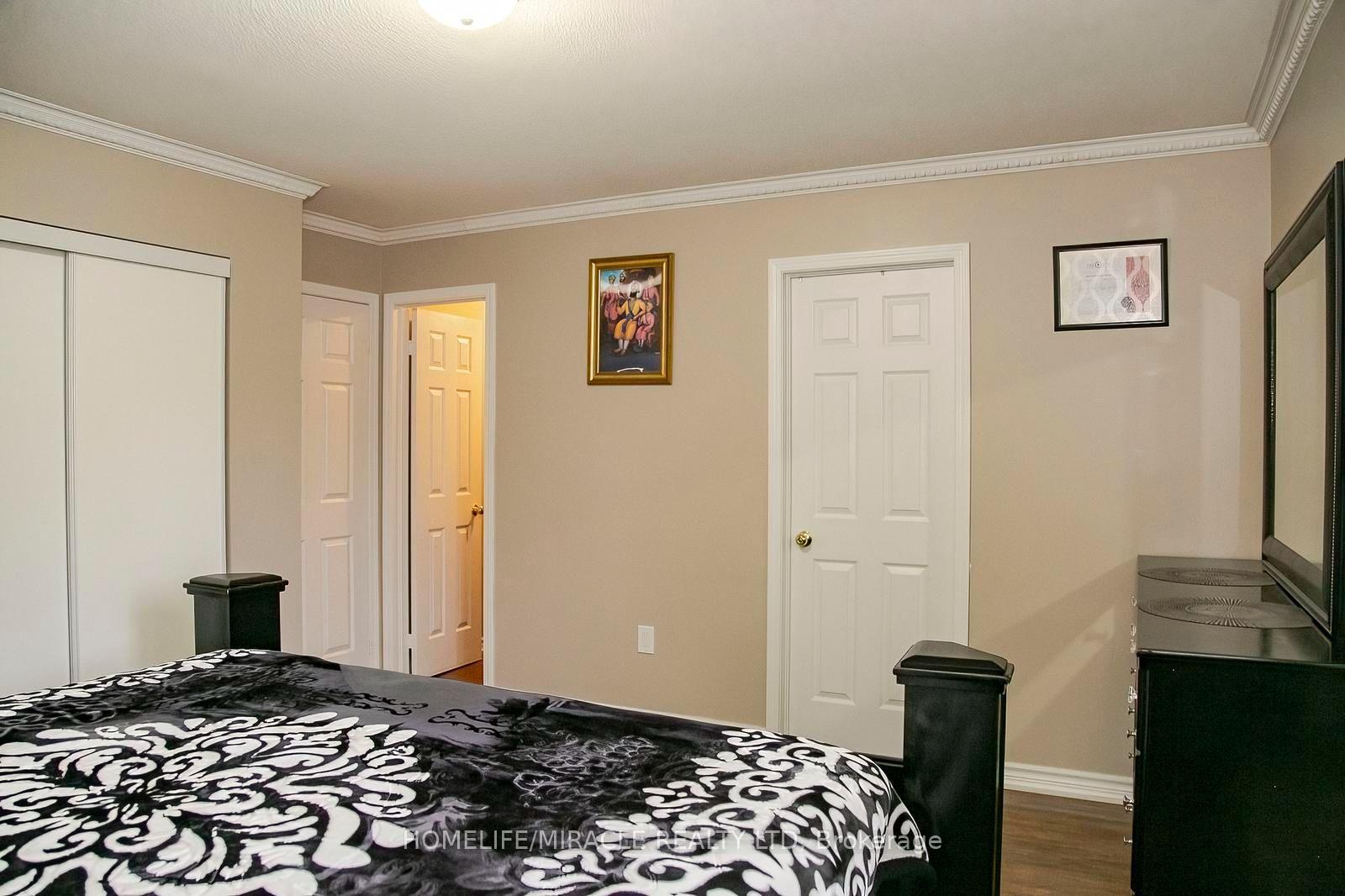 Photo 25 of 81 Narrow Valley Crescent, Brampton, Sandringham-Wellington — HOMEH