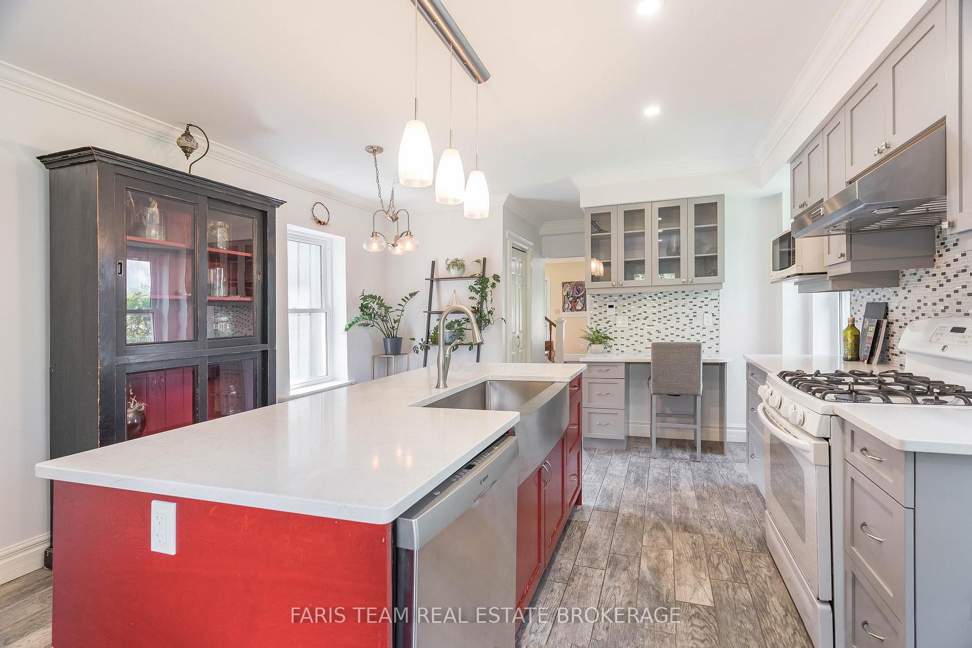 Photo 8 of 139 Veterans Lane, Tay, Victoria Harbour — HOMEH
