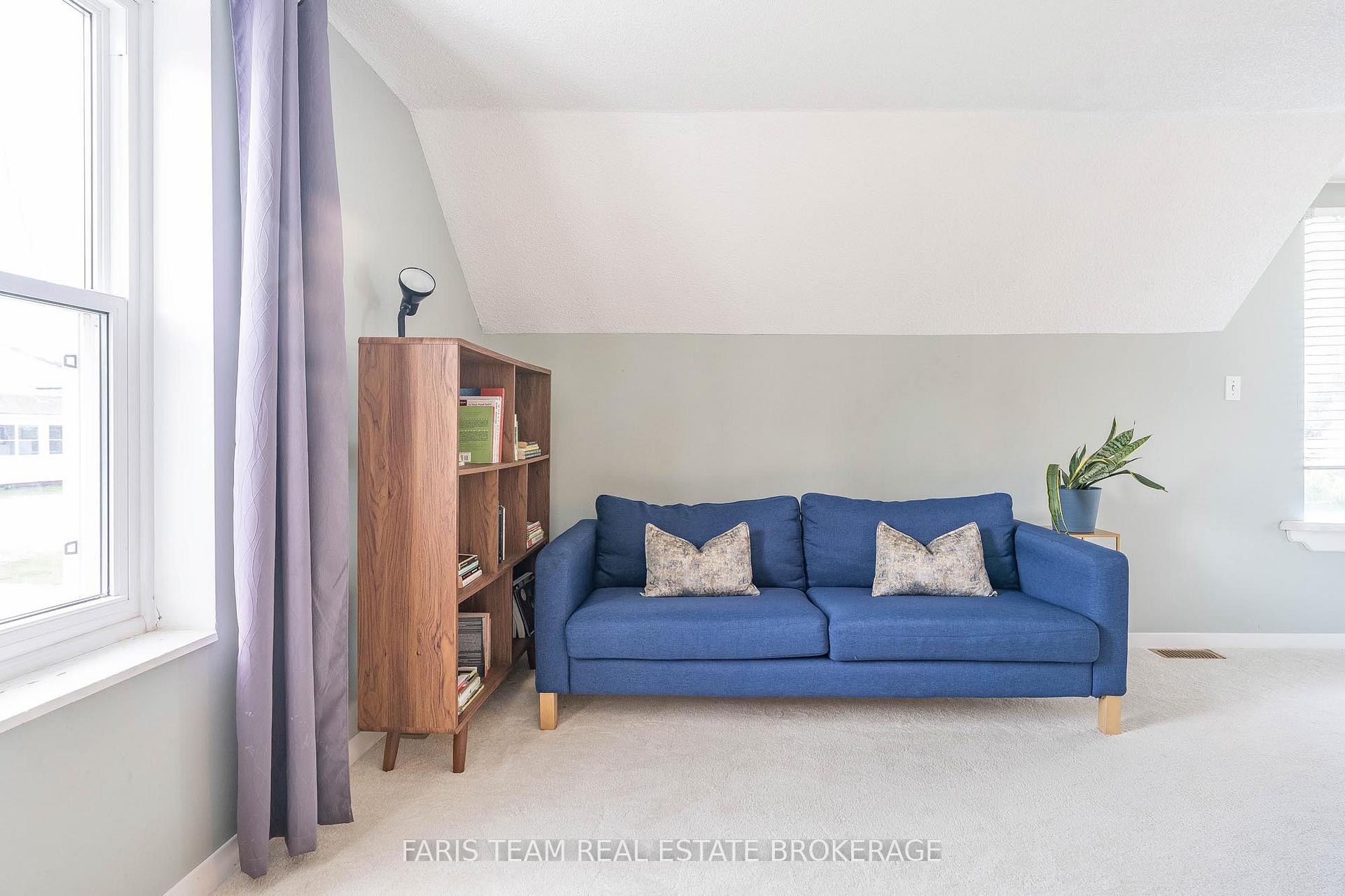 Photo 15 of 139 Veterans Lane, Tay, Victoria Harbour — HOMEH