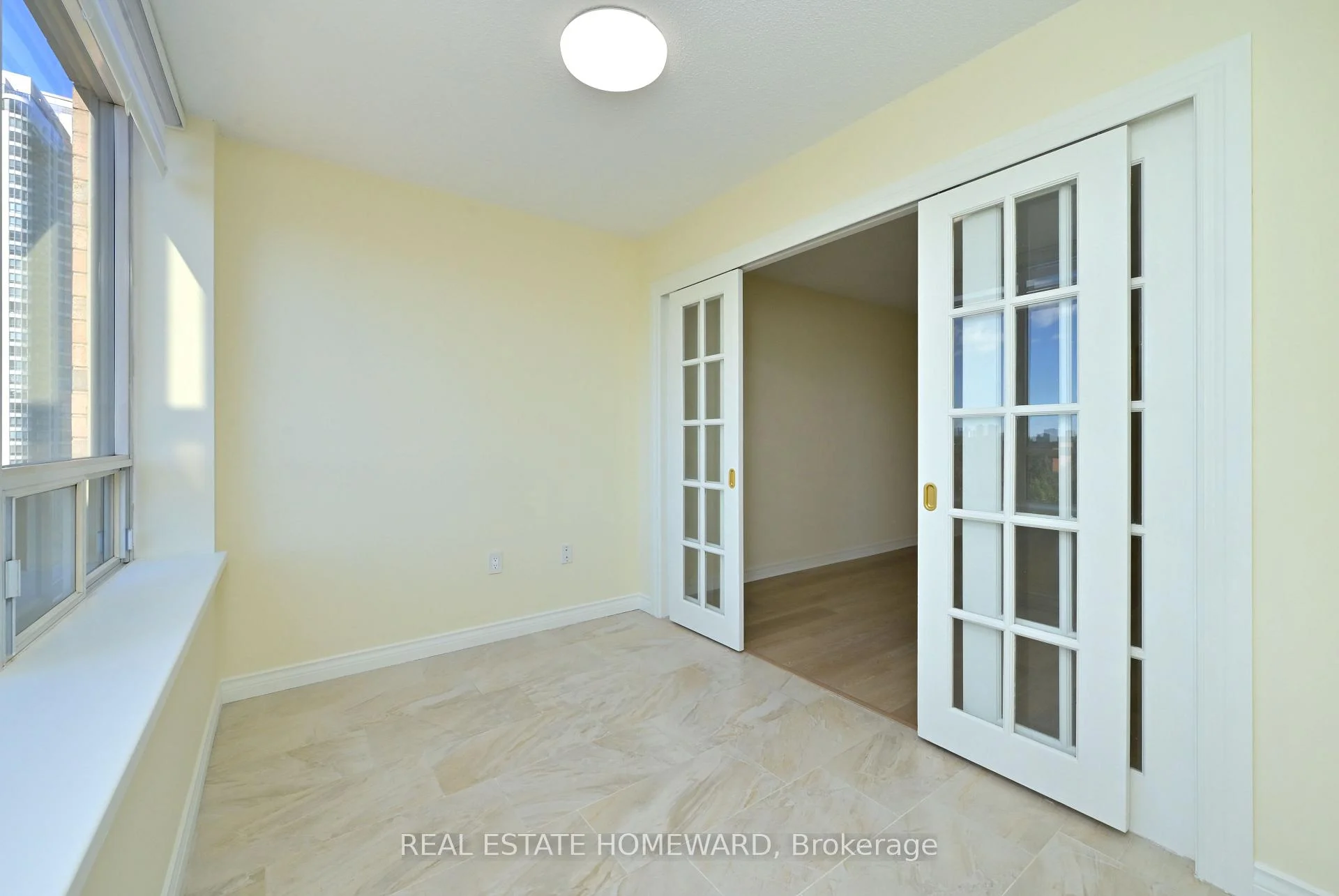 Photo 14 of Unit 916, 88 Grandview Way, North York, Willowdale East — HOMEH