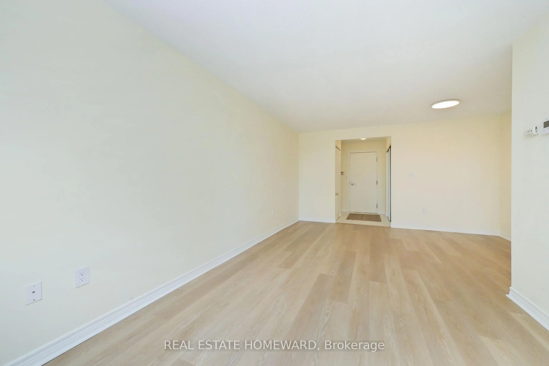 Photo 17 of Unit 916, 88 Grandview Way, North York, Willowdale East — HOMEH