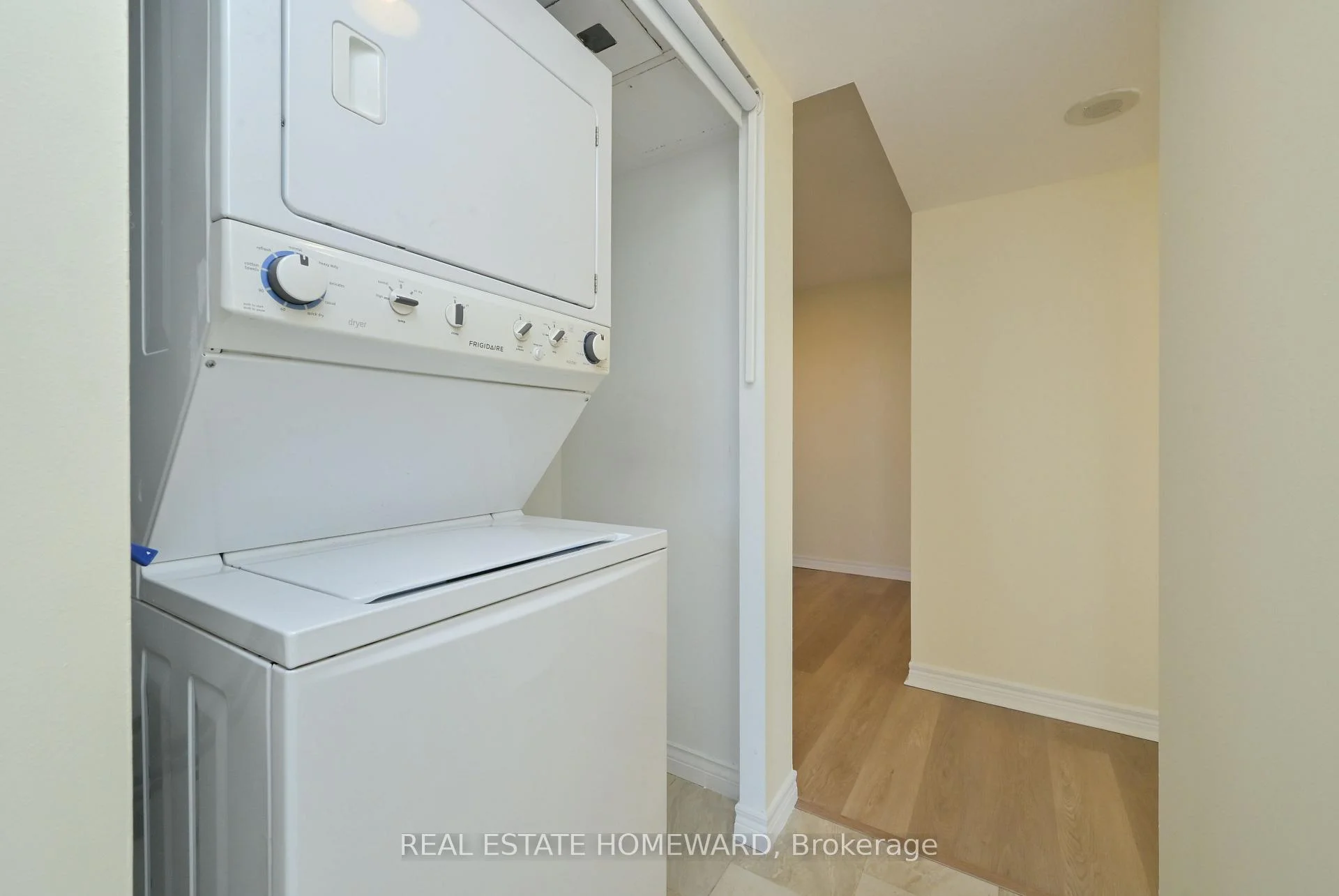 Photo 22 of Unit 916, 88 Grandview Way, North York, Willowdale East — HOMEH