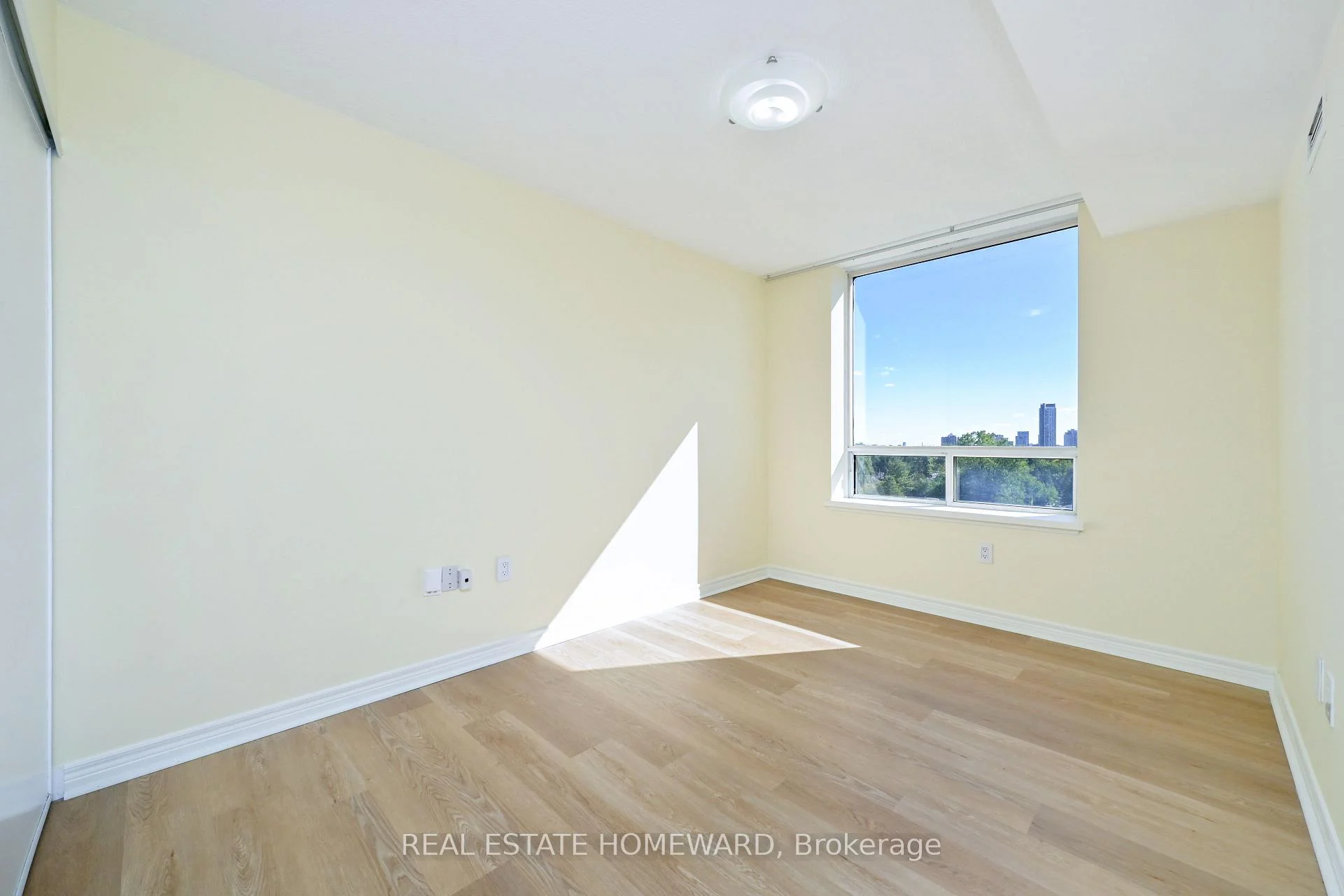 Photo 28 of Unit 916, 88 Grandview Way, North York, Willowdale East — HOMEH