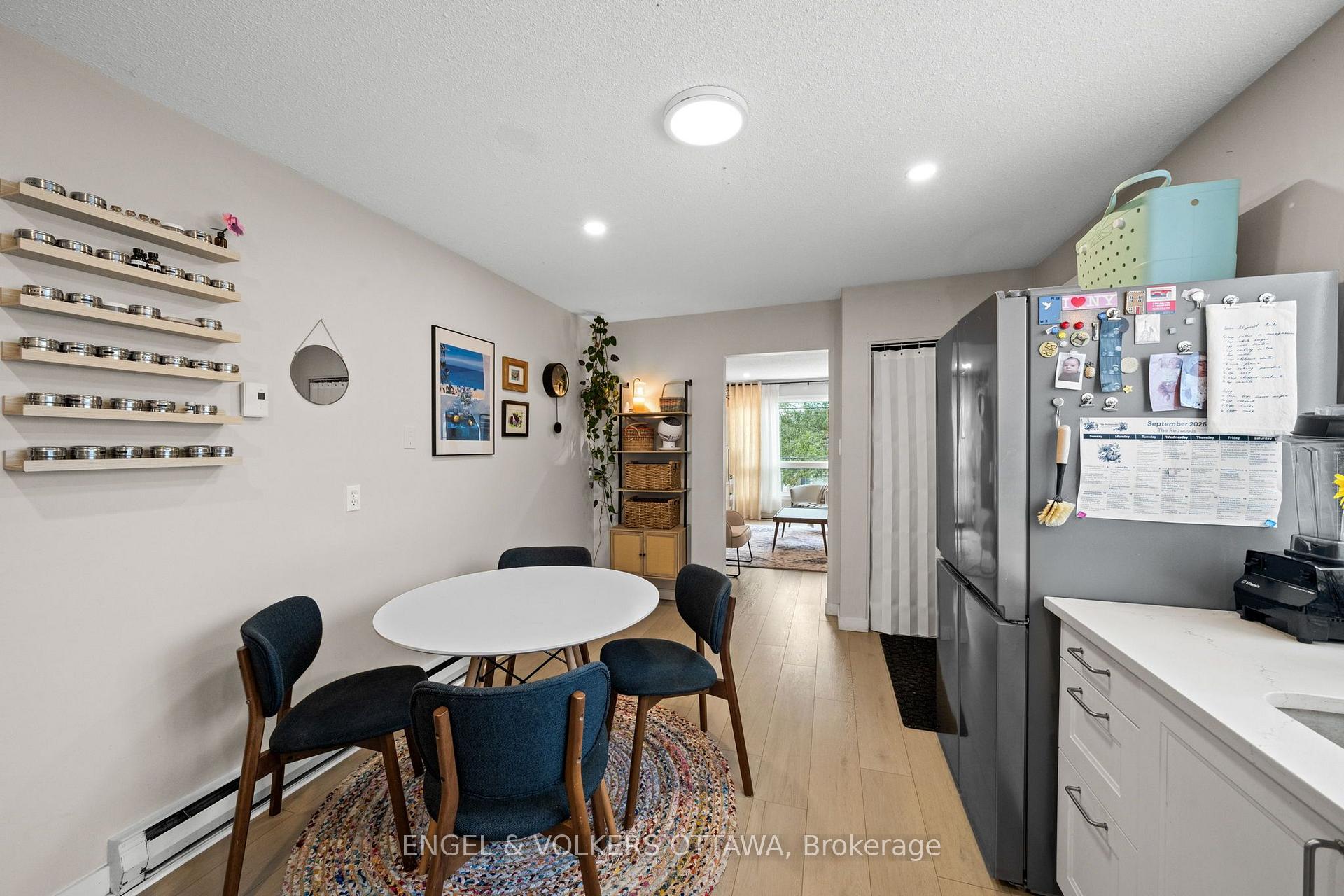 Photo 4 of Unit D, 1142 Clapp Lane, Ottawa, Manotick Village & Manotick Estates — HOMEH