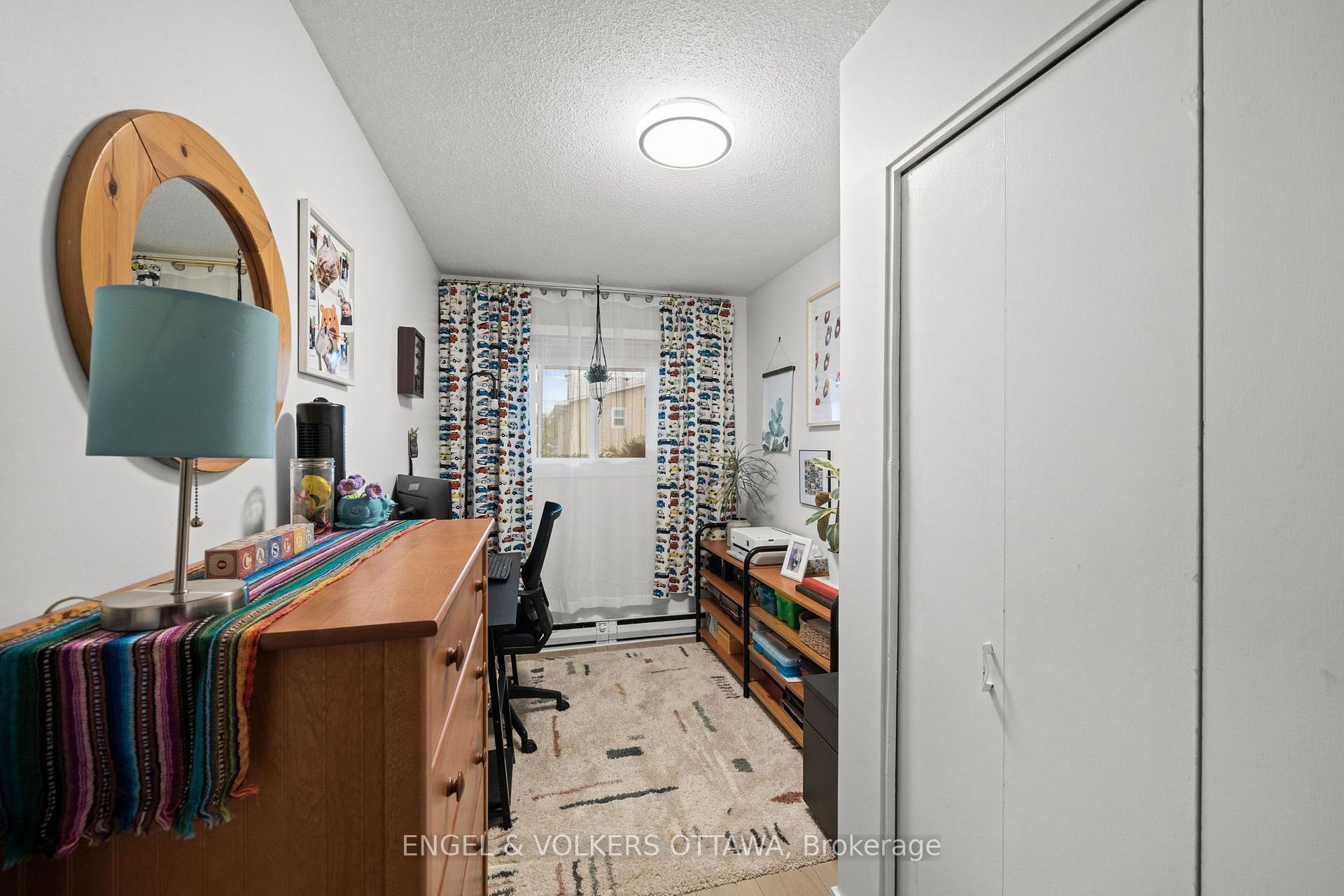 Photo 11 of Unit D, 1142 Clapp Lane, Ottawa, Manotick Village & Manotick Estates — HOMEH