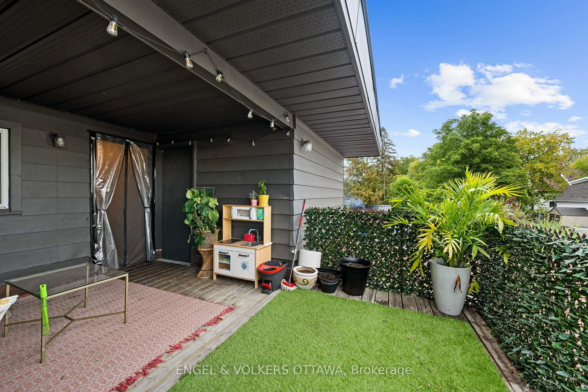 Photo 16 of Unit D, 1142 Clapp Lane, Ottawa, Manotick Village & Manotick Estates — HOMEH
