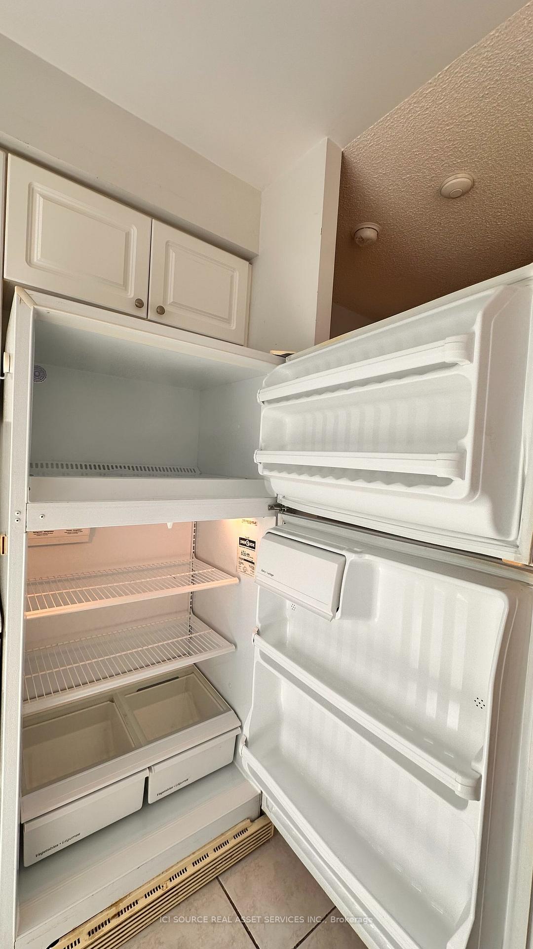 Photo 8 of Unit 1902, 26 Olive Avenue, North York, Willowdale East — HOMEH