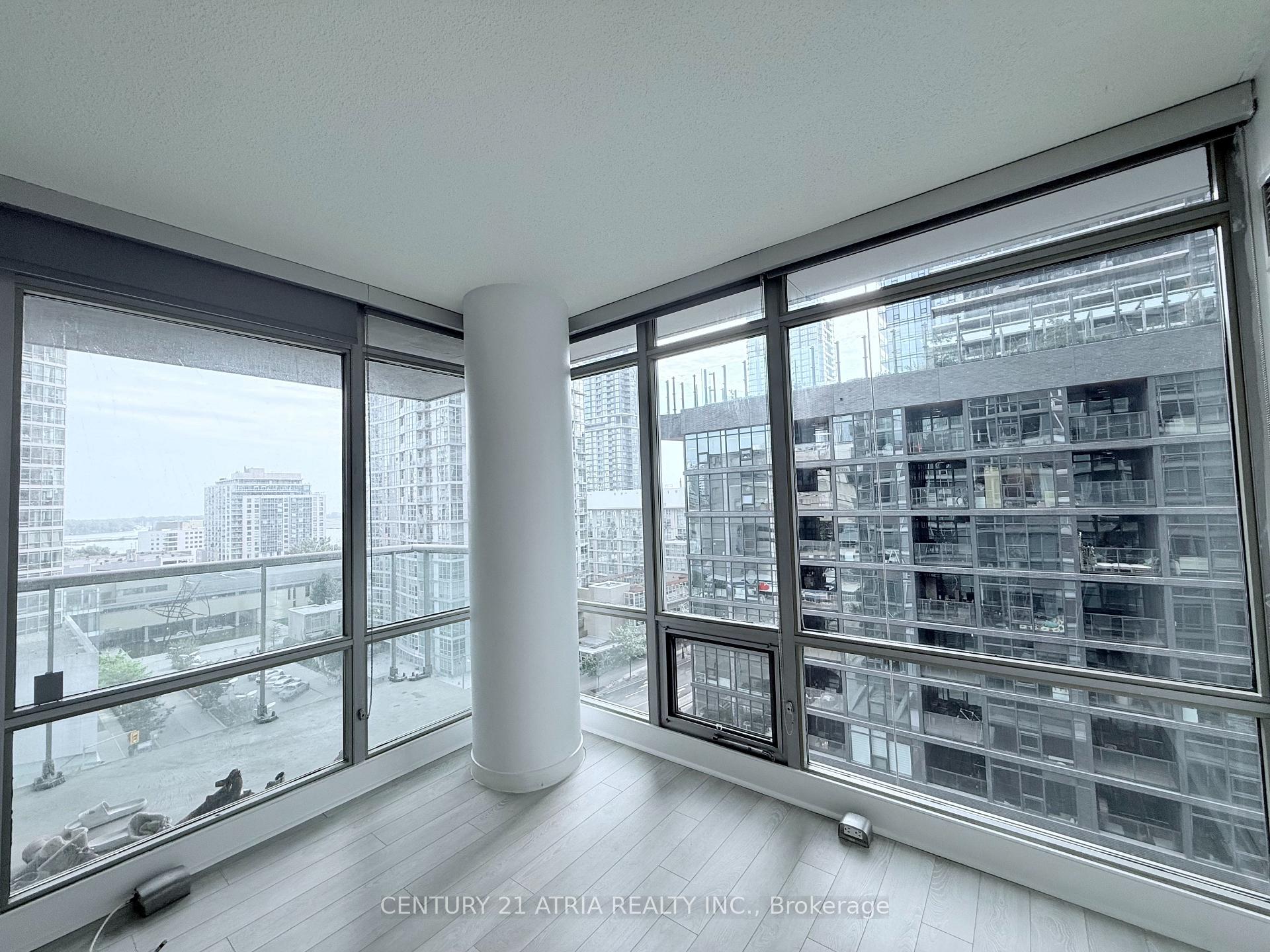 Photo 2 of Unit 1106, 81 Navy Wharf Court, Toronto, Waterfront Communities — HOMEH