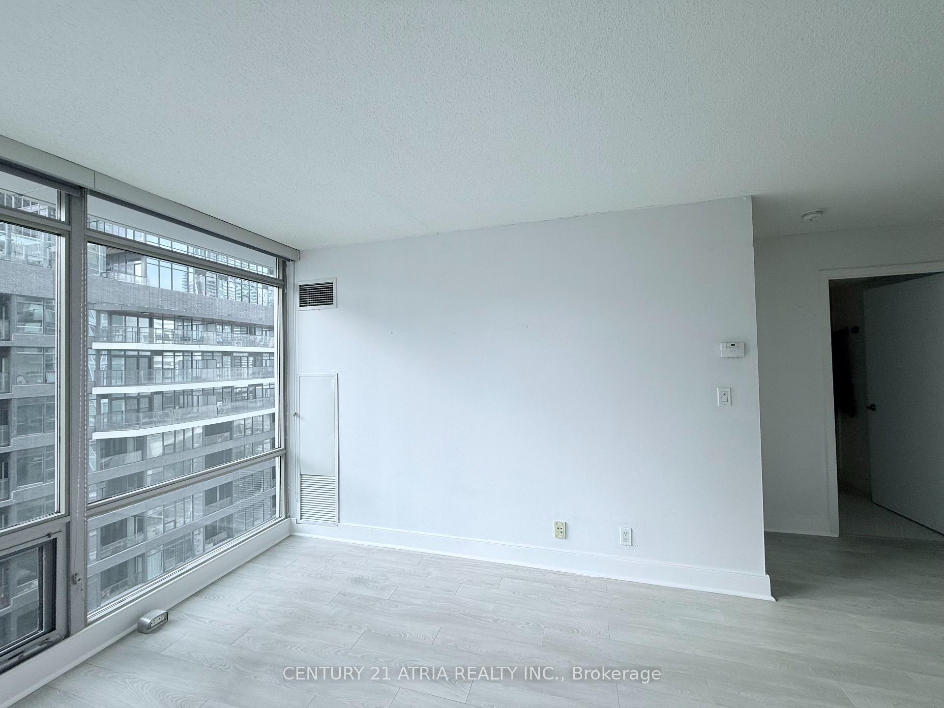 Photo 3 of Unit 1106, 81 Navy Wharf Court, Toronto, Waterfront Communities — HOMEH