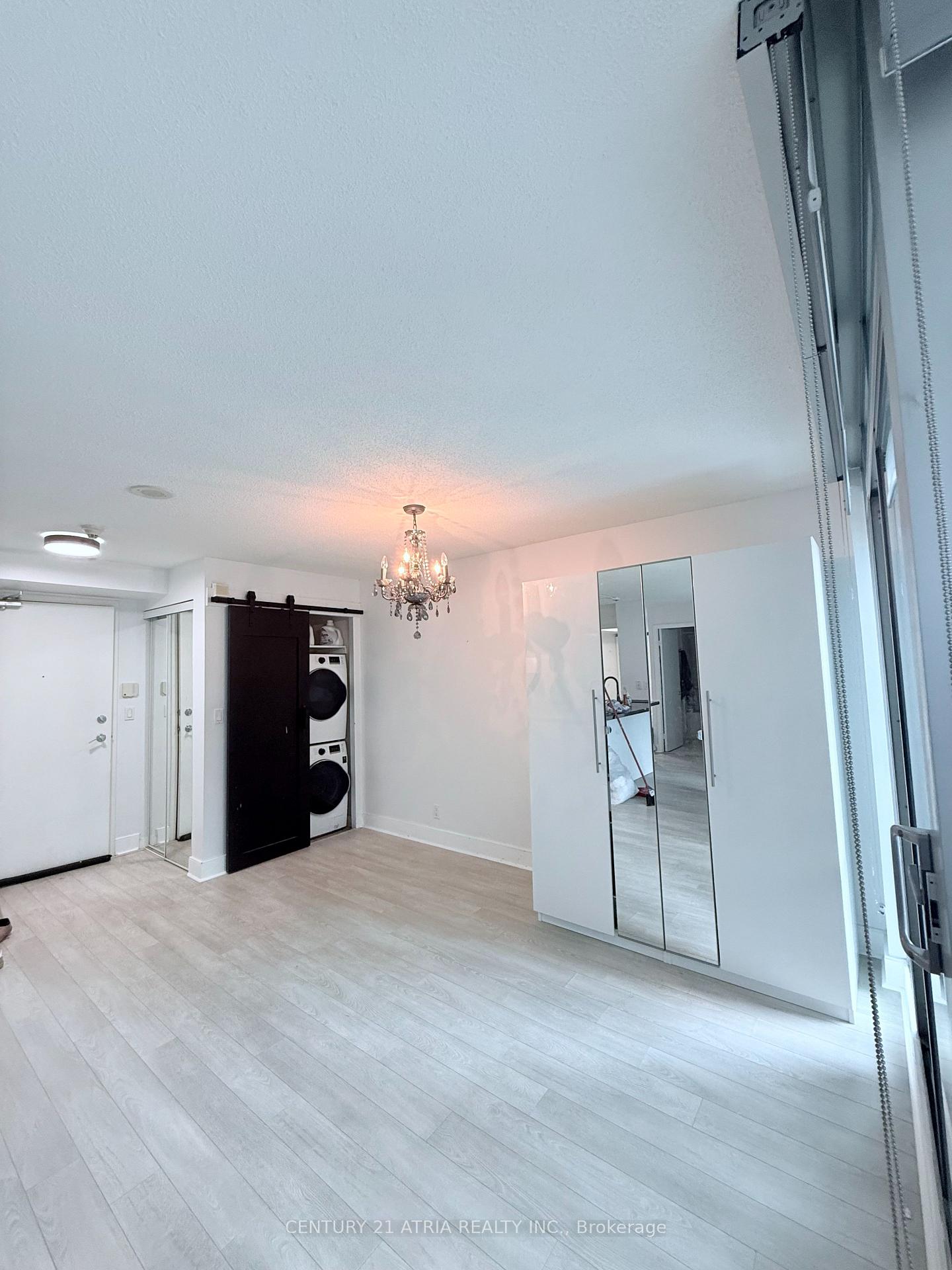 Photo 4 of Unit 1106, 81 Navy Wharf Court, Toronto, Waterfront Communities — HOMEH