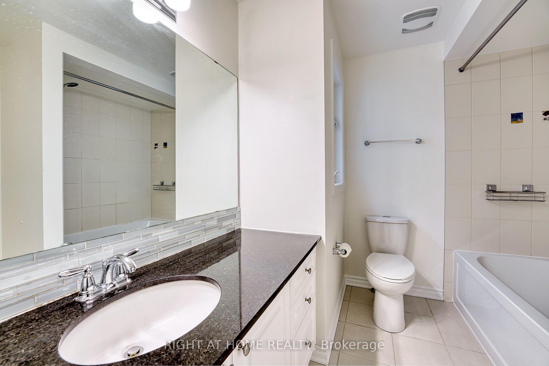 Photo 20 of 31 Summitview Drive, Ottawa, Kanata - Emerald Meadows/Trailwest — HOMEH