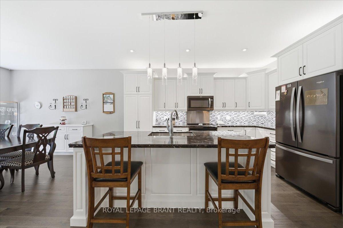 Photo 10 of 4 Lynndale Road, Norfolk, Simcoe — HOMEH