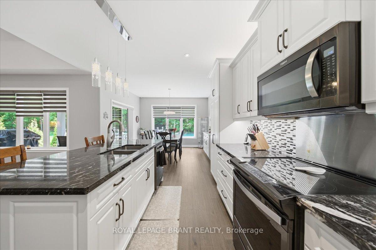 Photo 12 of 4 Lynndale Road, Norfolk, Simcoe — HOMEH